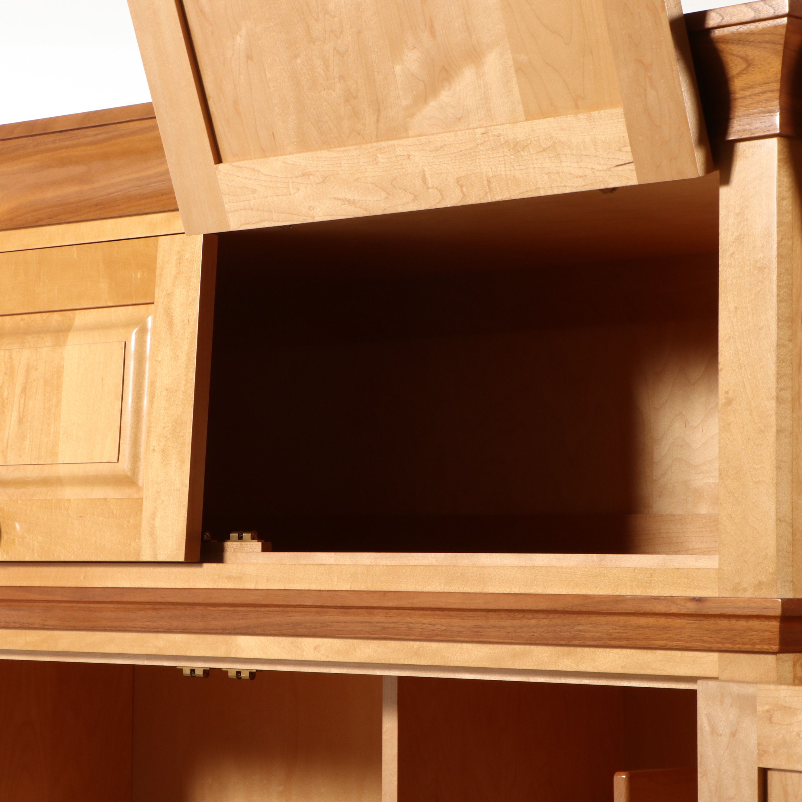 Traditional Style Maple Wardrobe