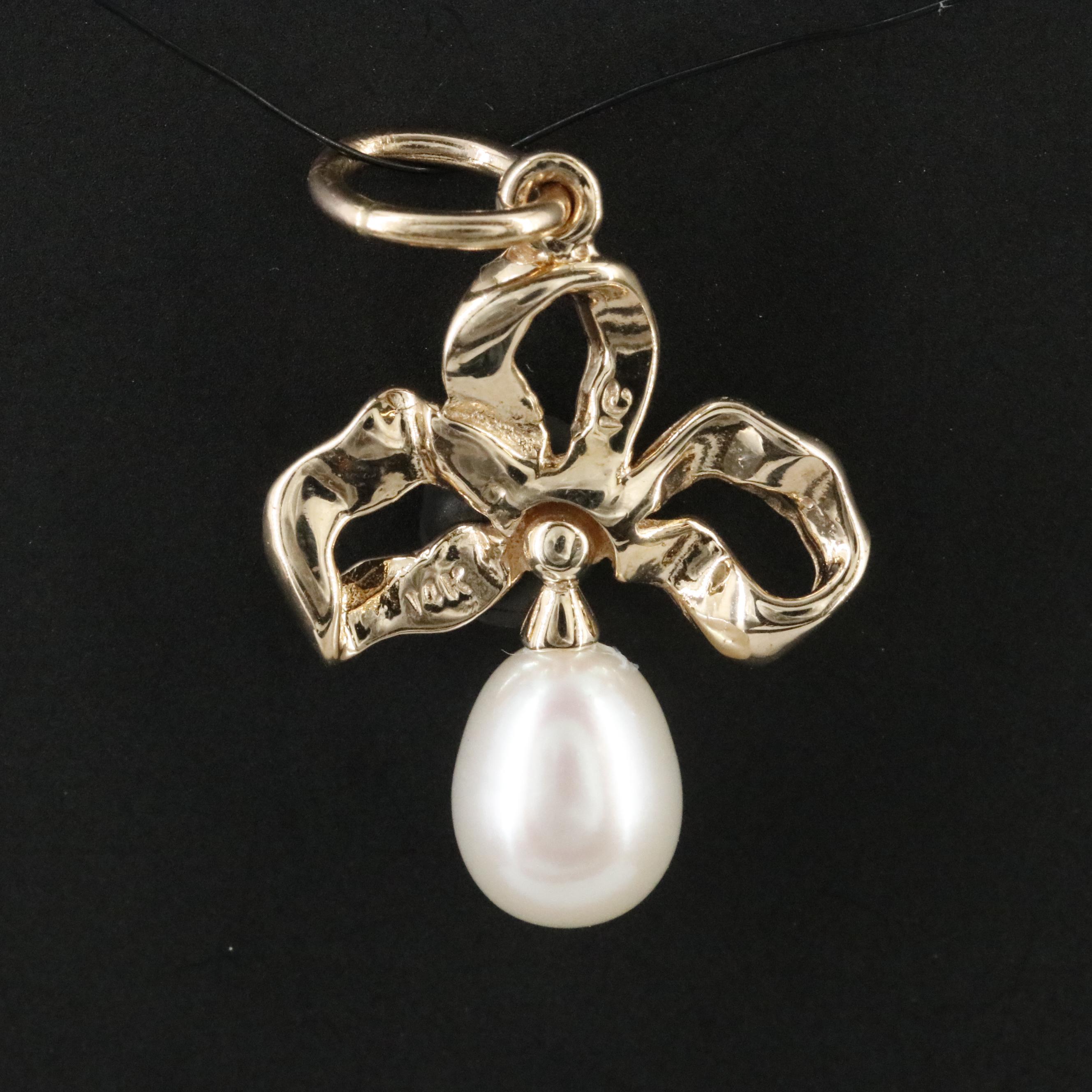 14K Pearl Pendant