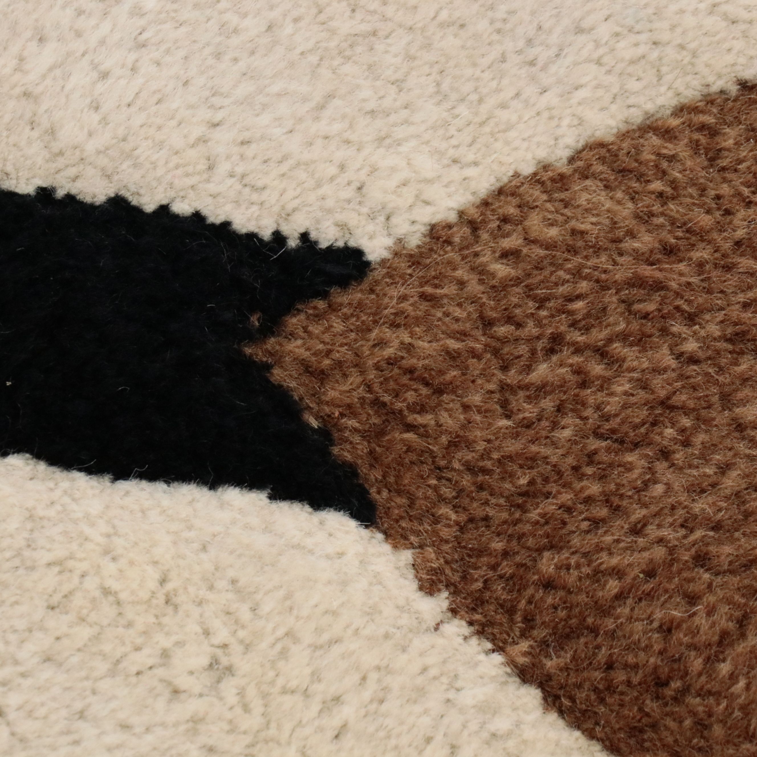 7'10 Hexagonal Hand-Tufted Contemporary Area Rug