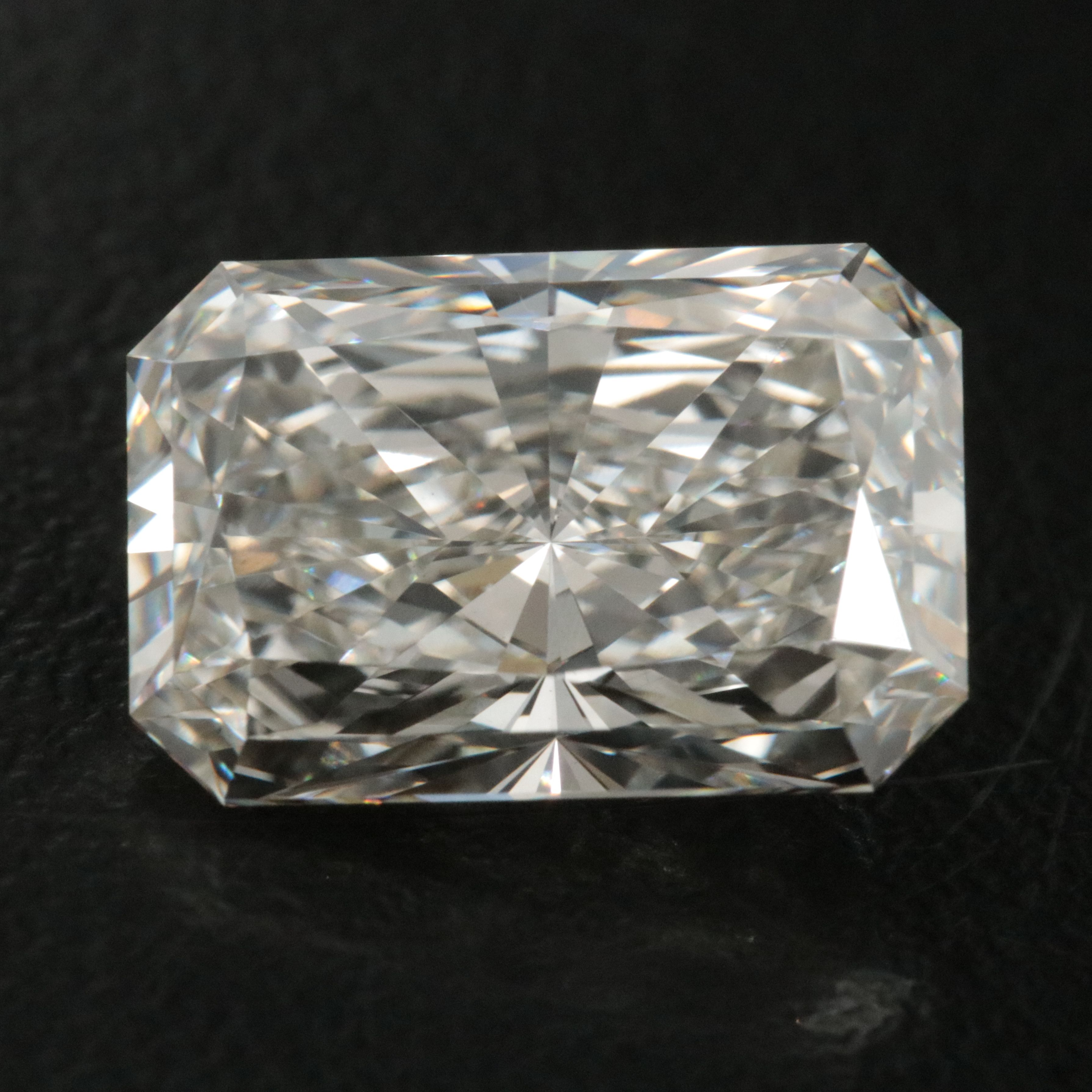 Loose 4.75 CT Lab Grown Diamond with IGI Report