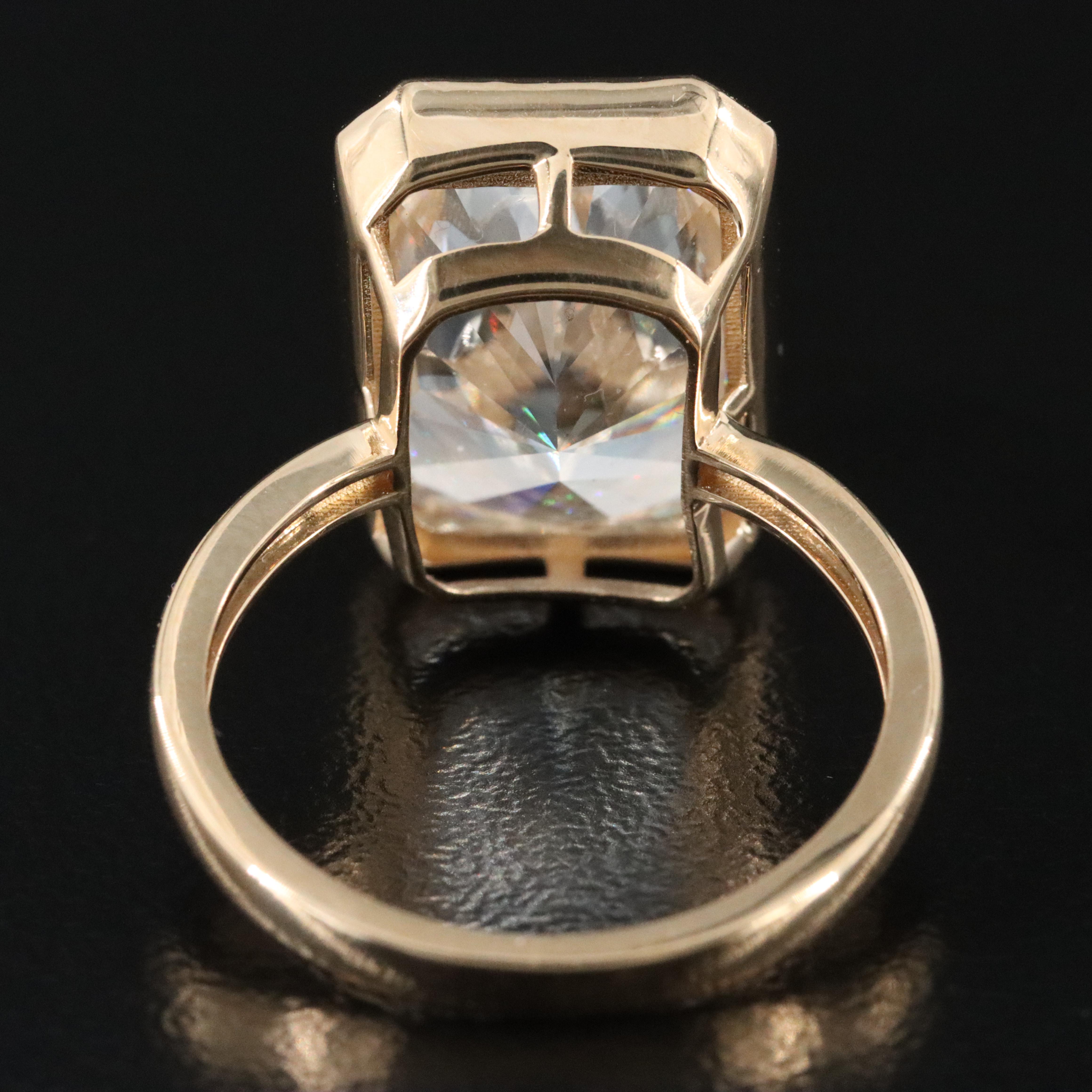 18K 8.38 CT Lab Grown Diamond Solitaire Ring with IGI Report