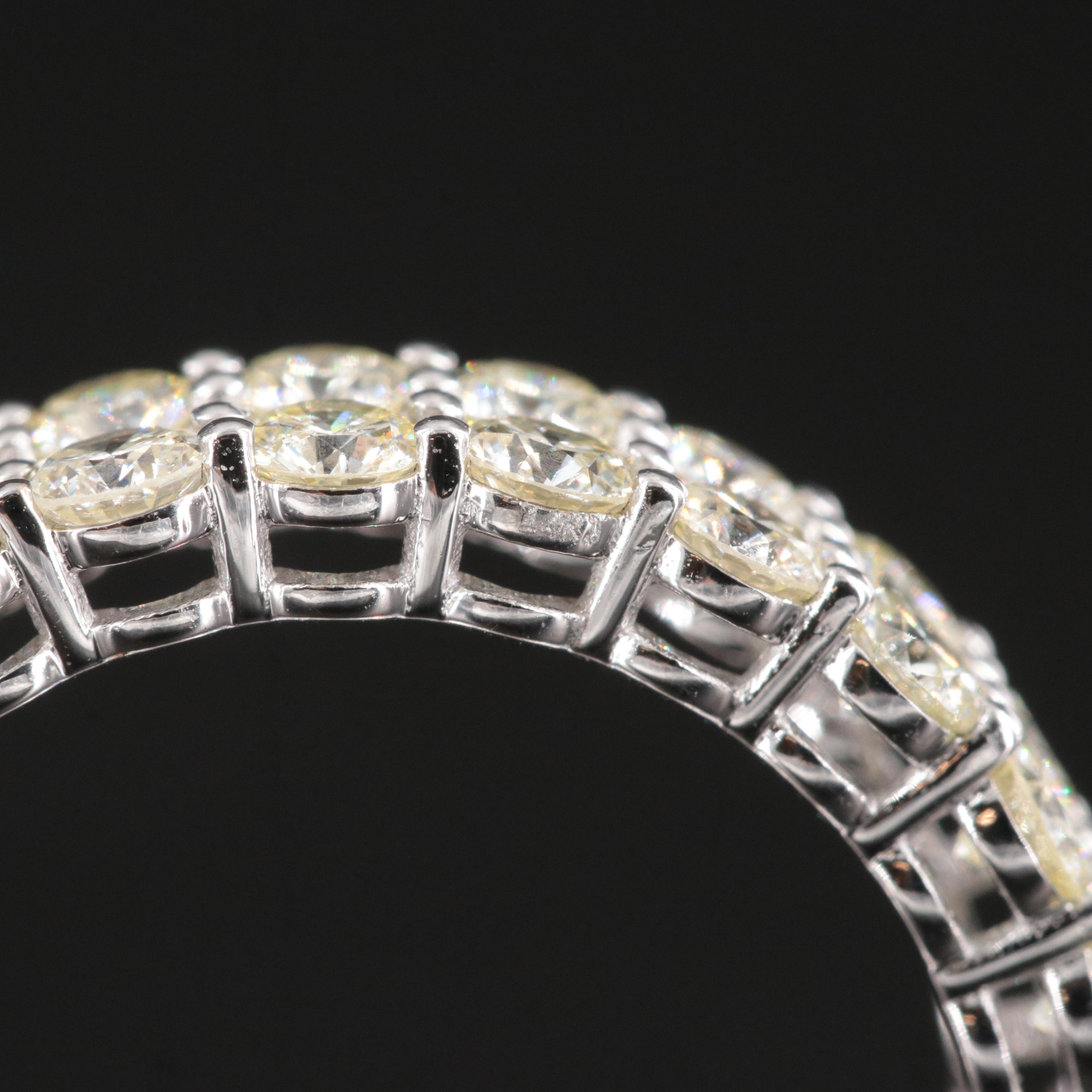 14K 3.26 CTW Diamond Eternity Band