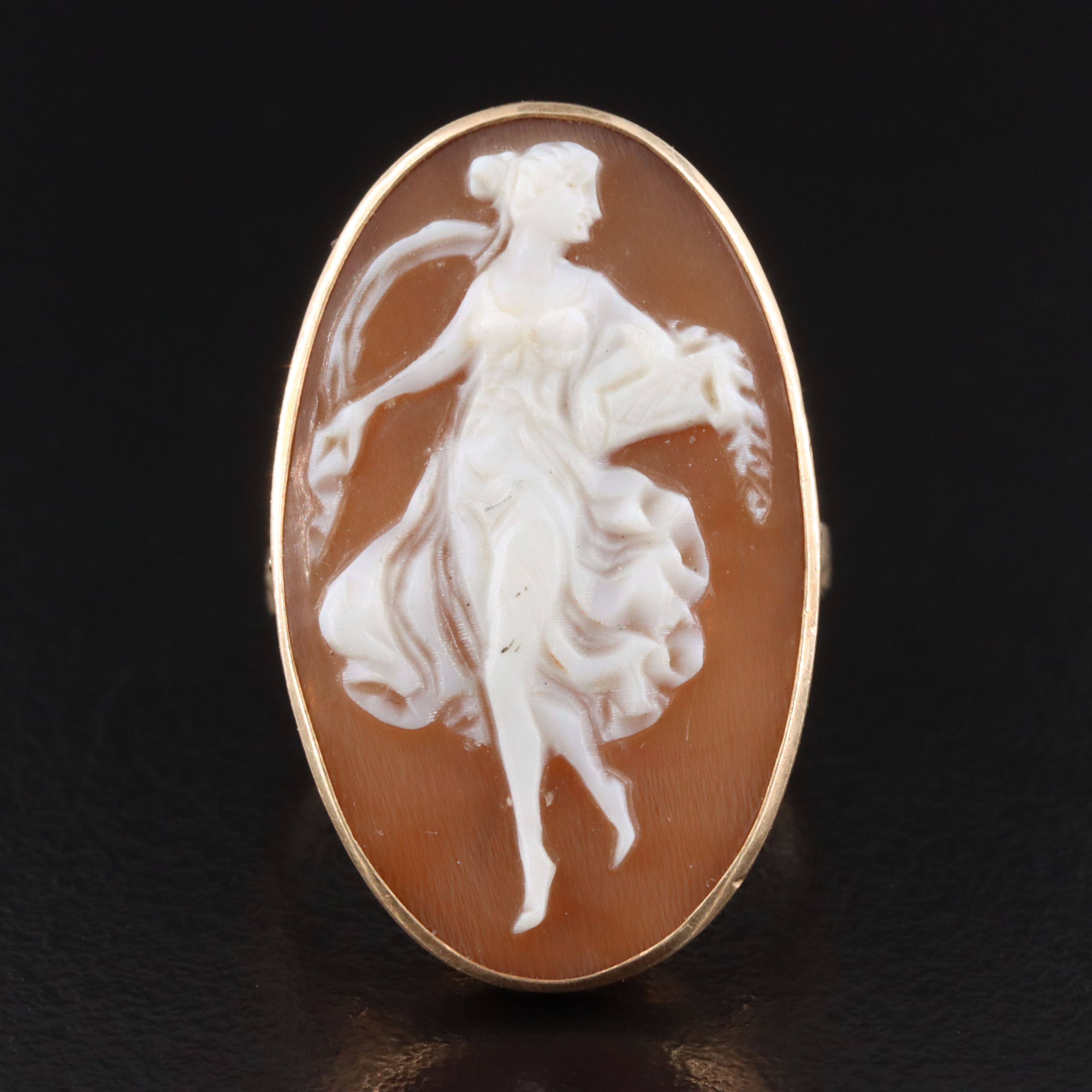 14K Shell Cameo Ring