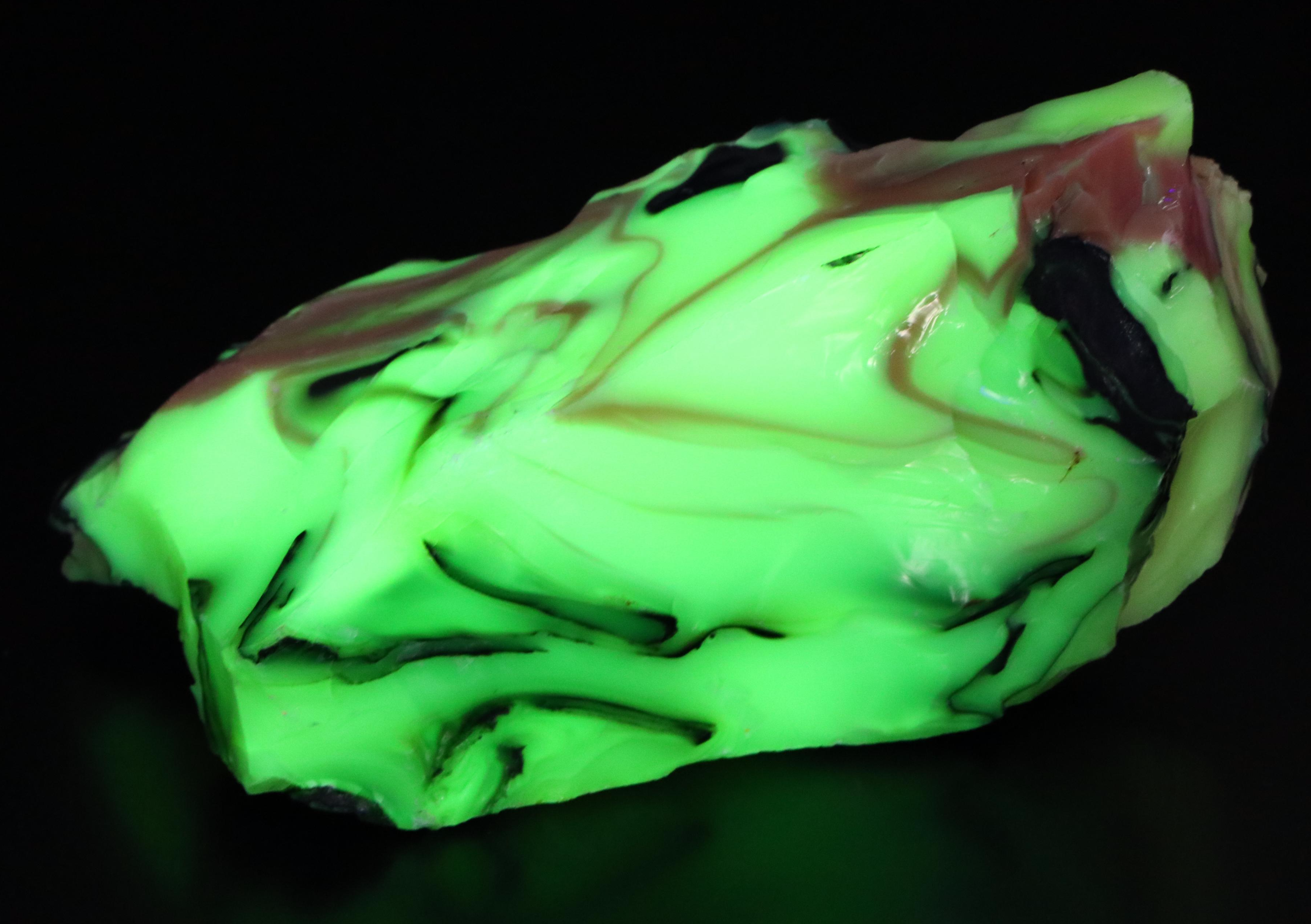 Uranium Glass, Slag and More Glass Cullets