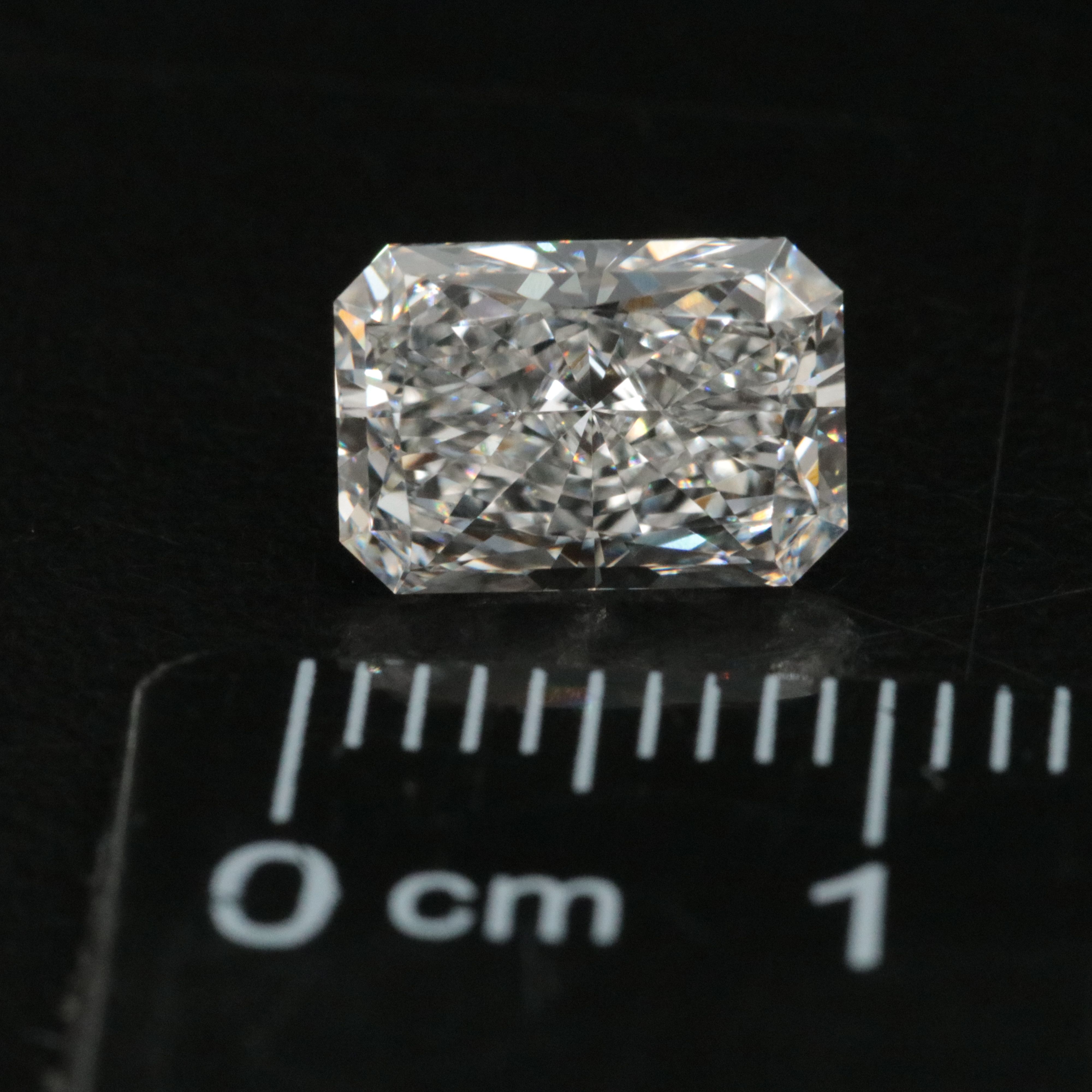 Loose 1.92 CT Lab Grown Diamond with IGI Report