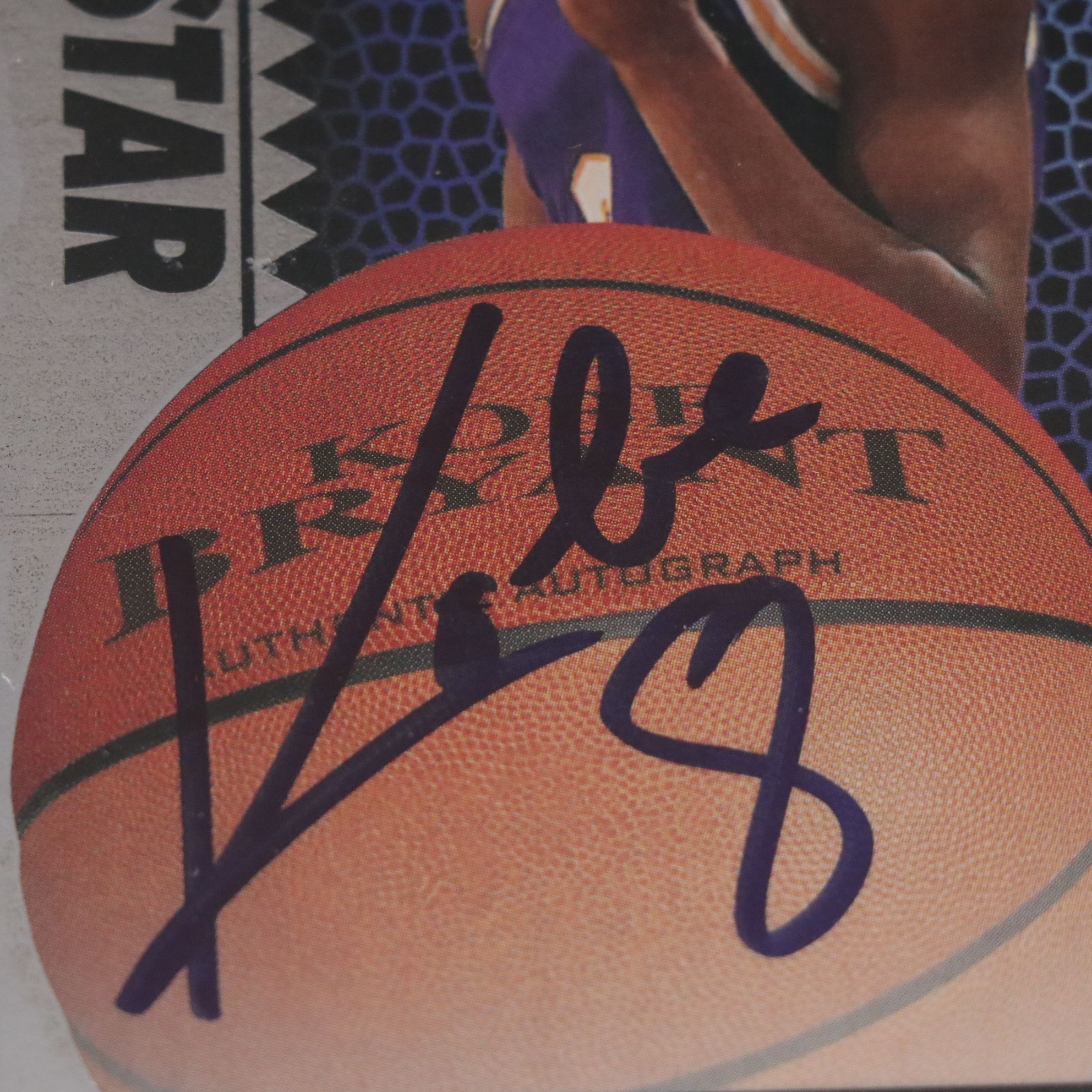 Kobe Bryant Card Collection Featuring 1997 Signed Card