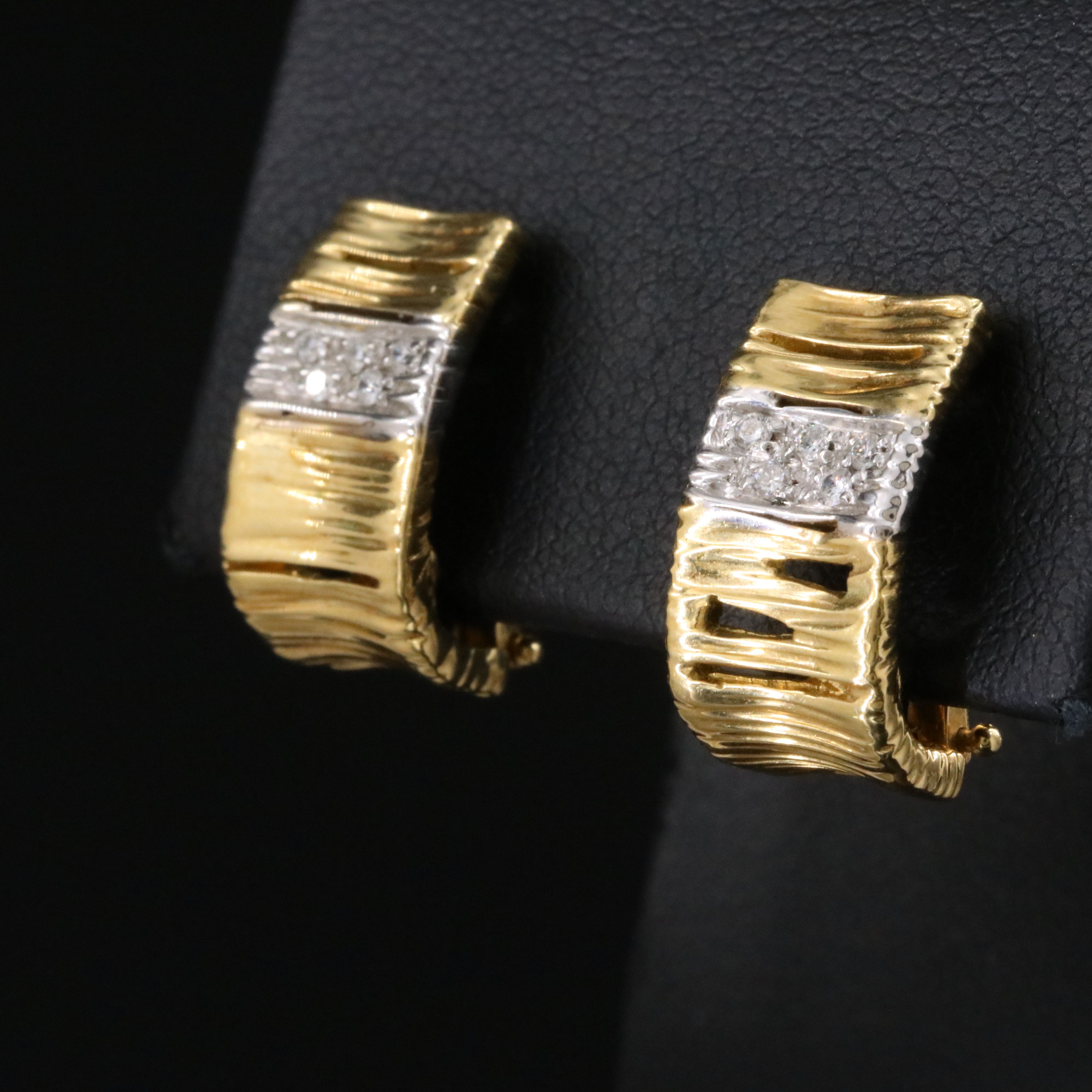 Roberto Coin Elefantino 18K Diamond Earrings