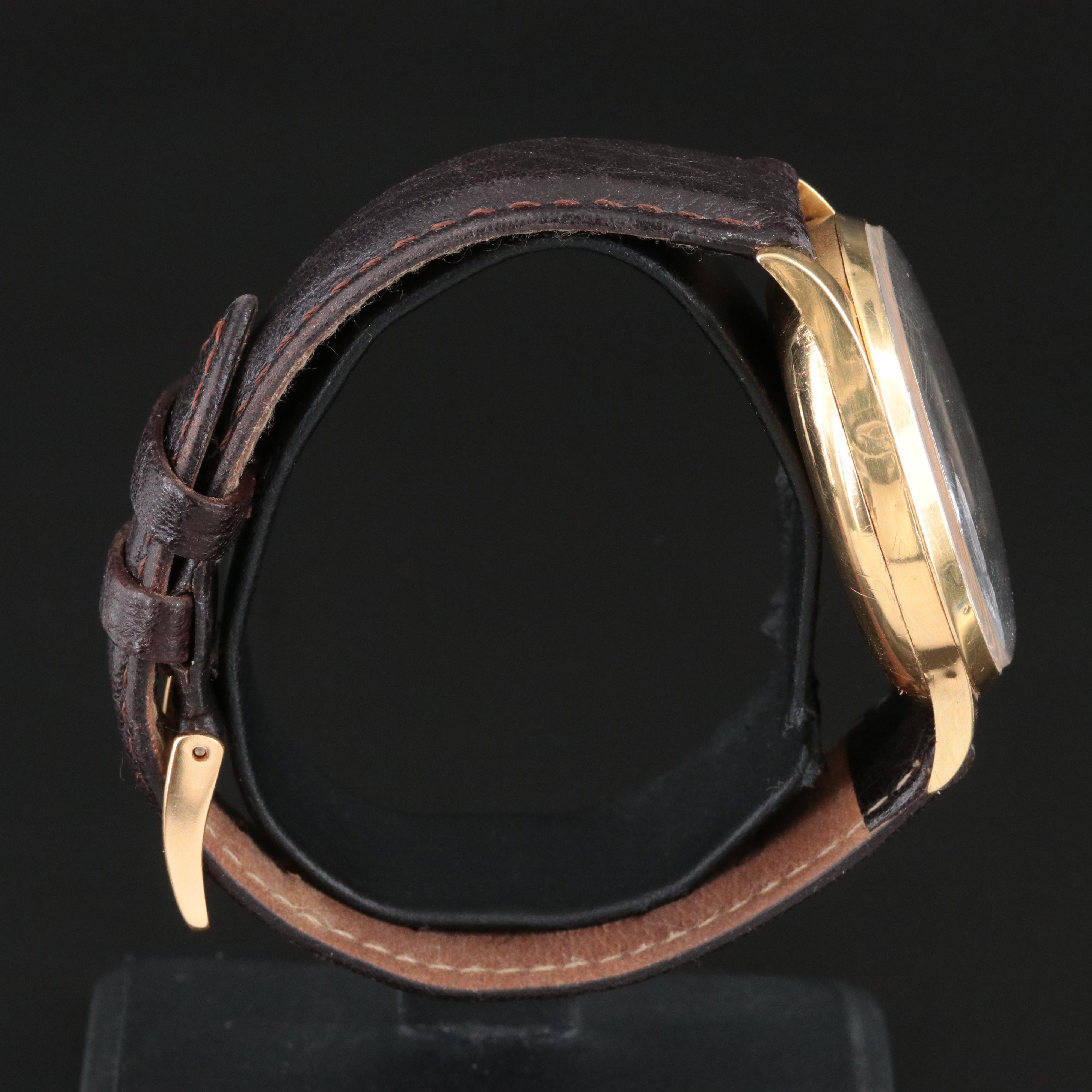 Chronographe Suisse Vintage 18K Watch