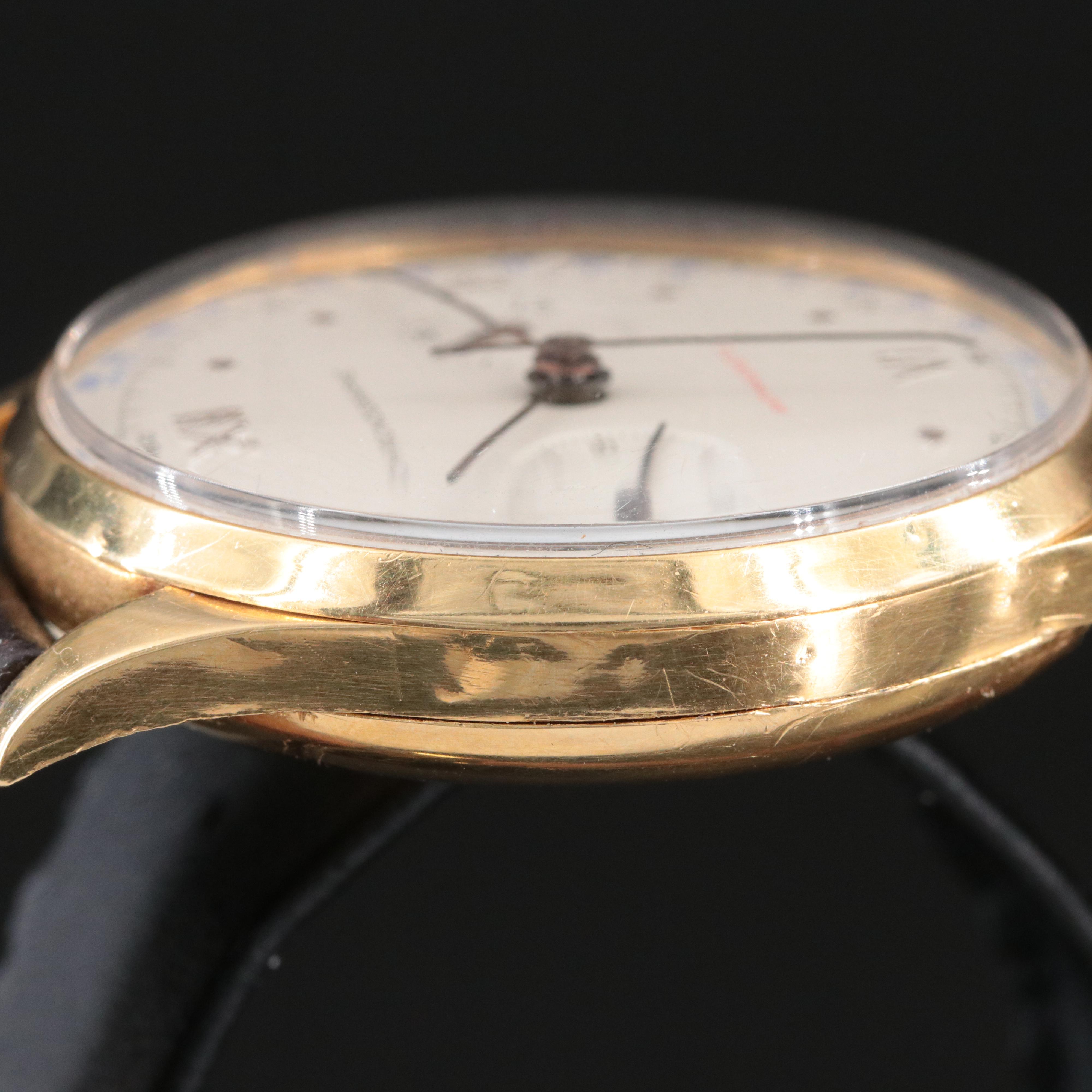 Chronographe Suisse Vintage 18K Watch