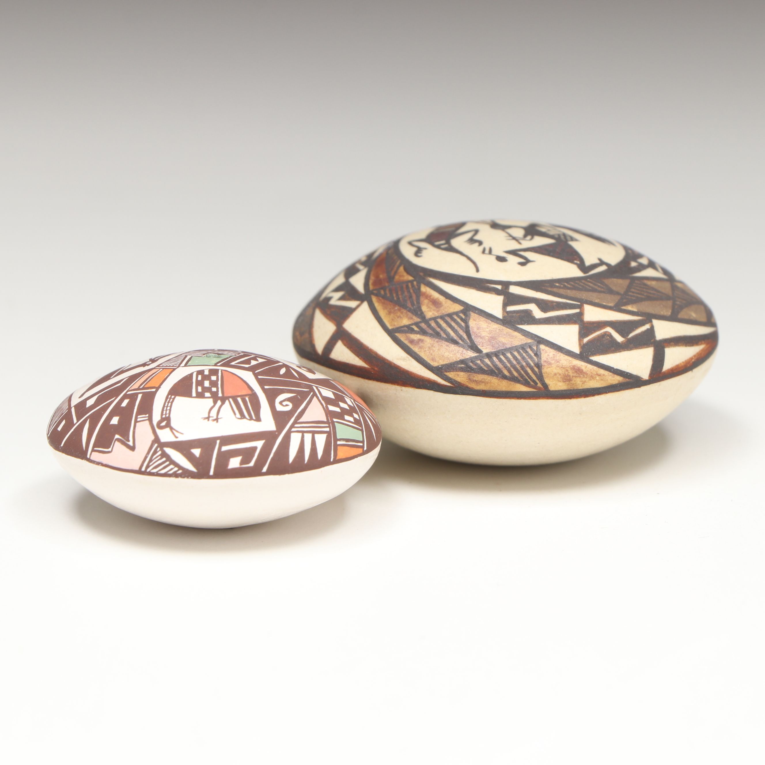 Diane Lewis Acoma Miniature Pueblo Pottery Seed Pots
