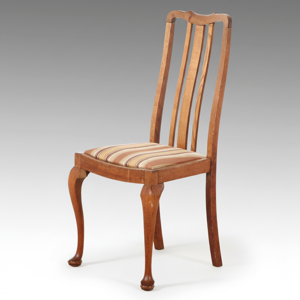 Queen Anne Style Oak Side Chair, 20th Century