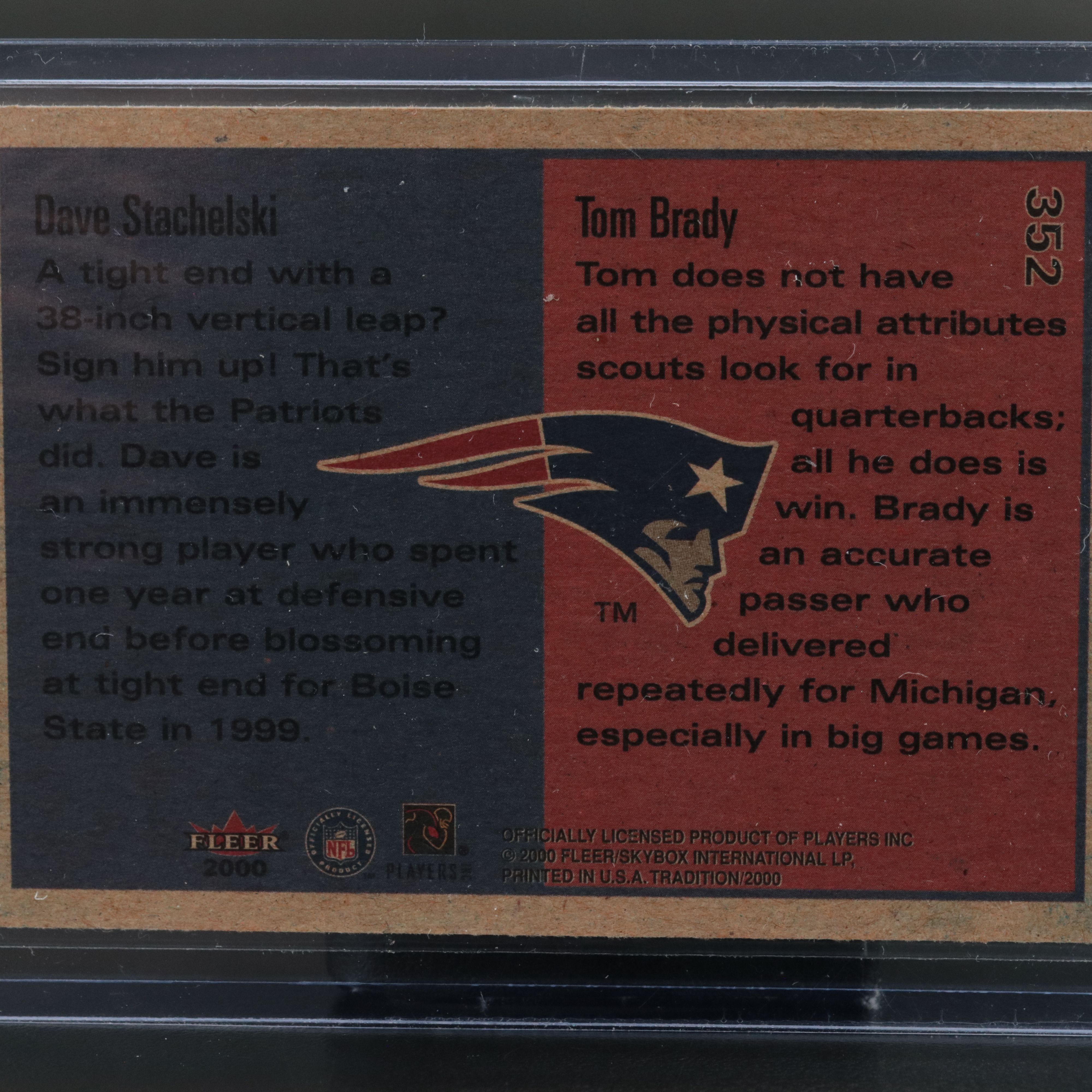 2000 Fleer Tradition Tom Brady New England Patriots Rookie Football Card