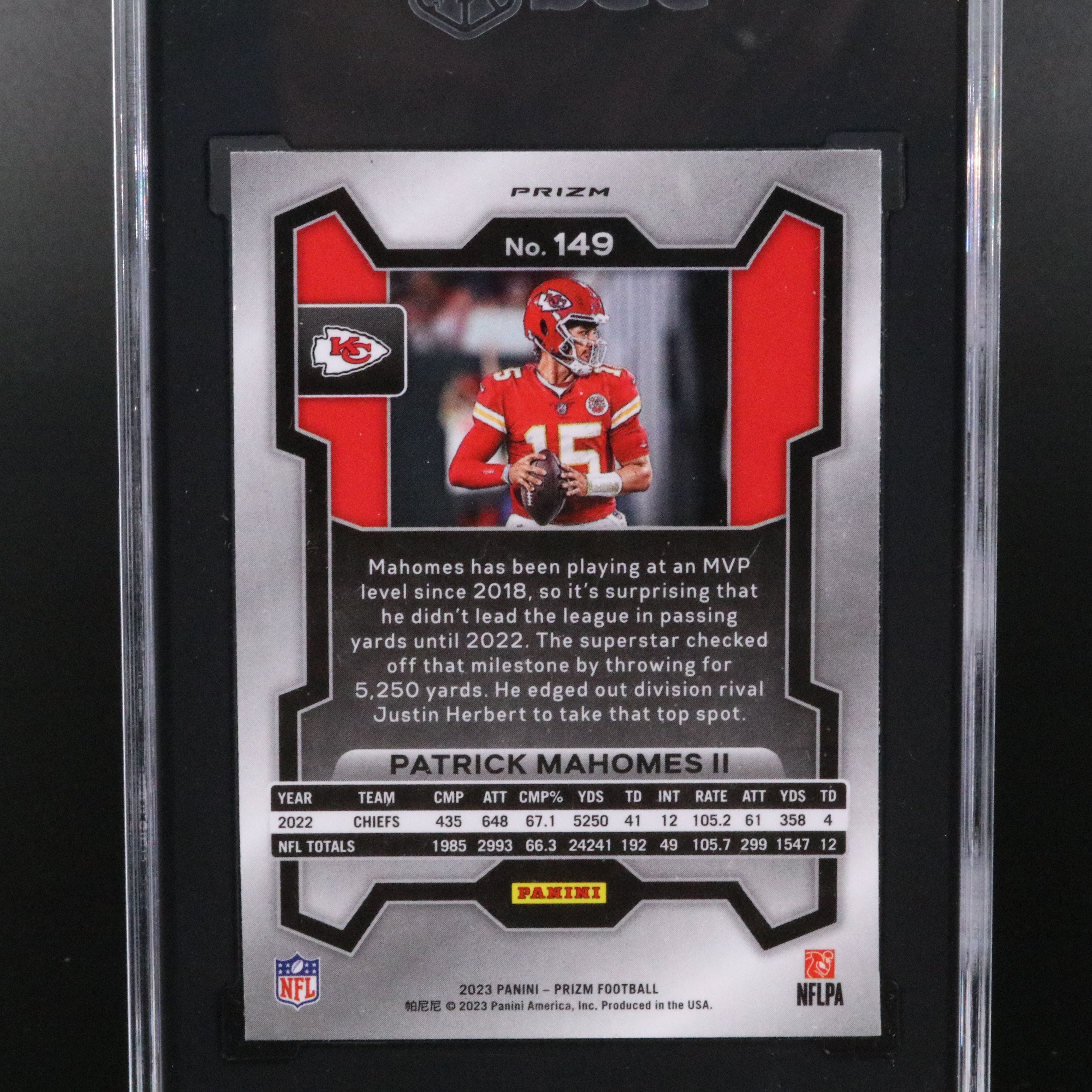 2023 Prizm Patrick Mahomes Green Prizm Football Card Graded SGC 10