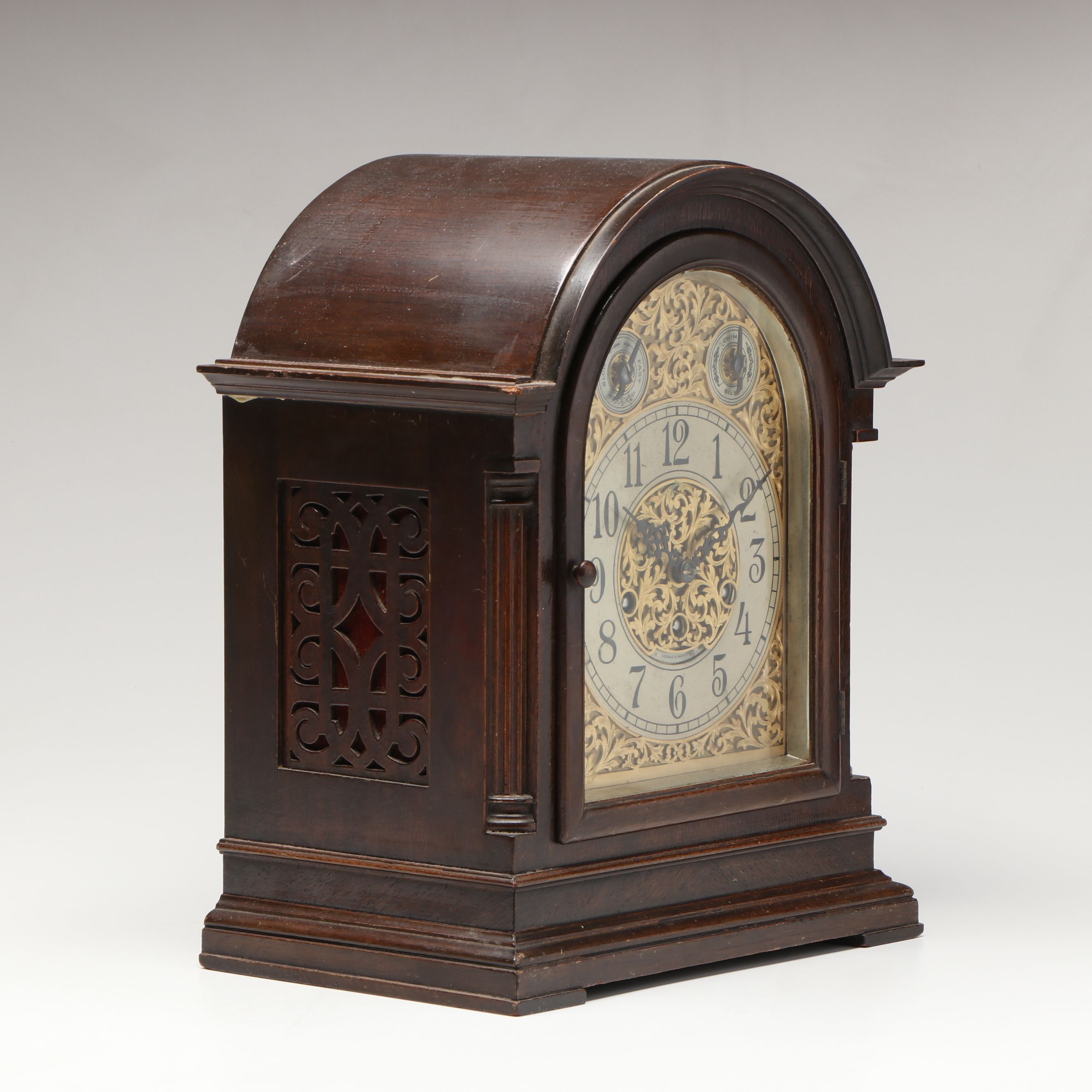 Seth Thomas Dome Wooden Mantel Clock