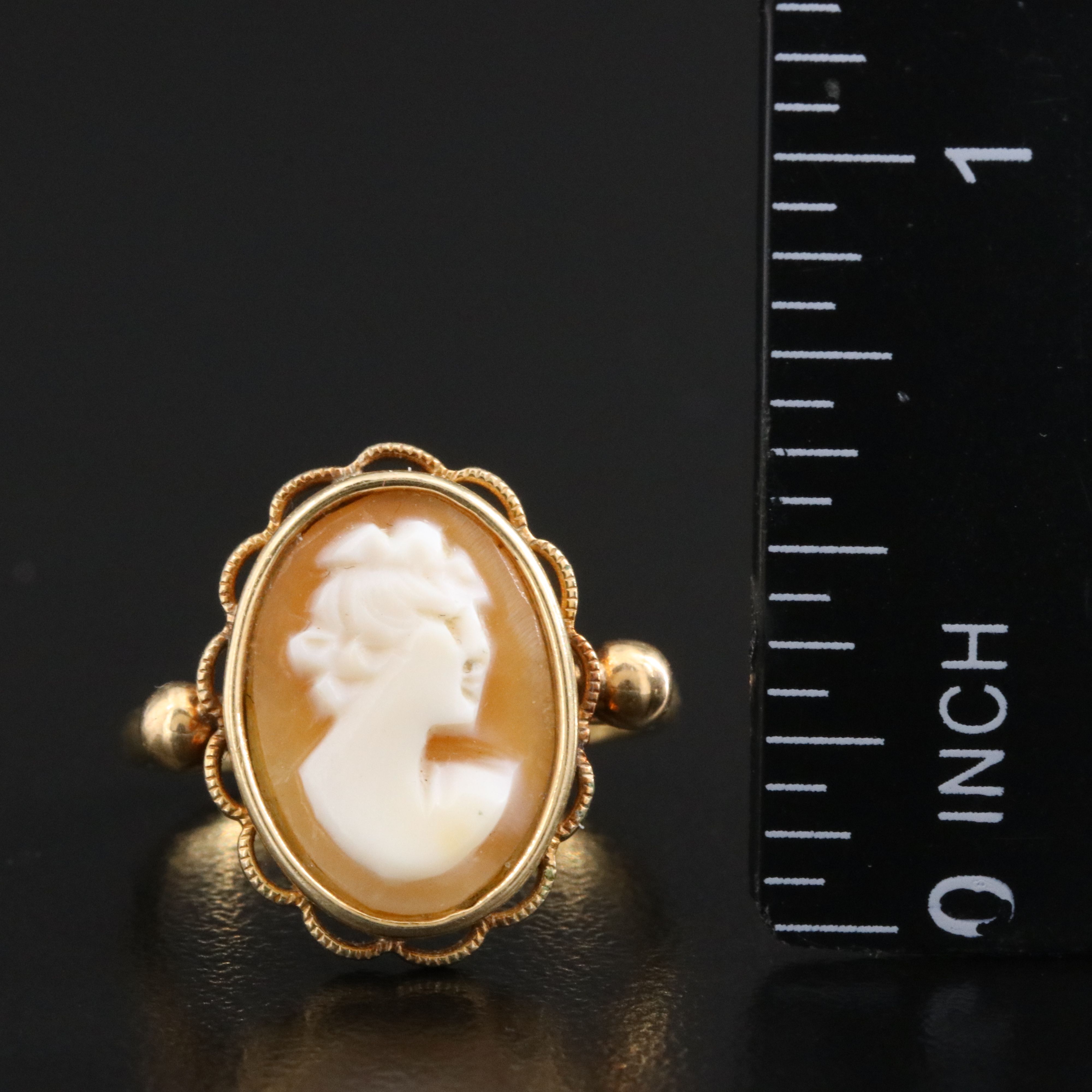 Vintage Krementz 14K Shell Cameo Ring
