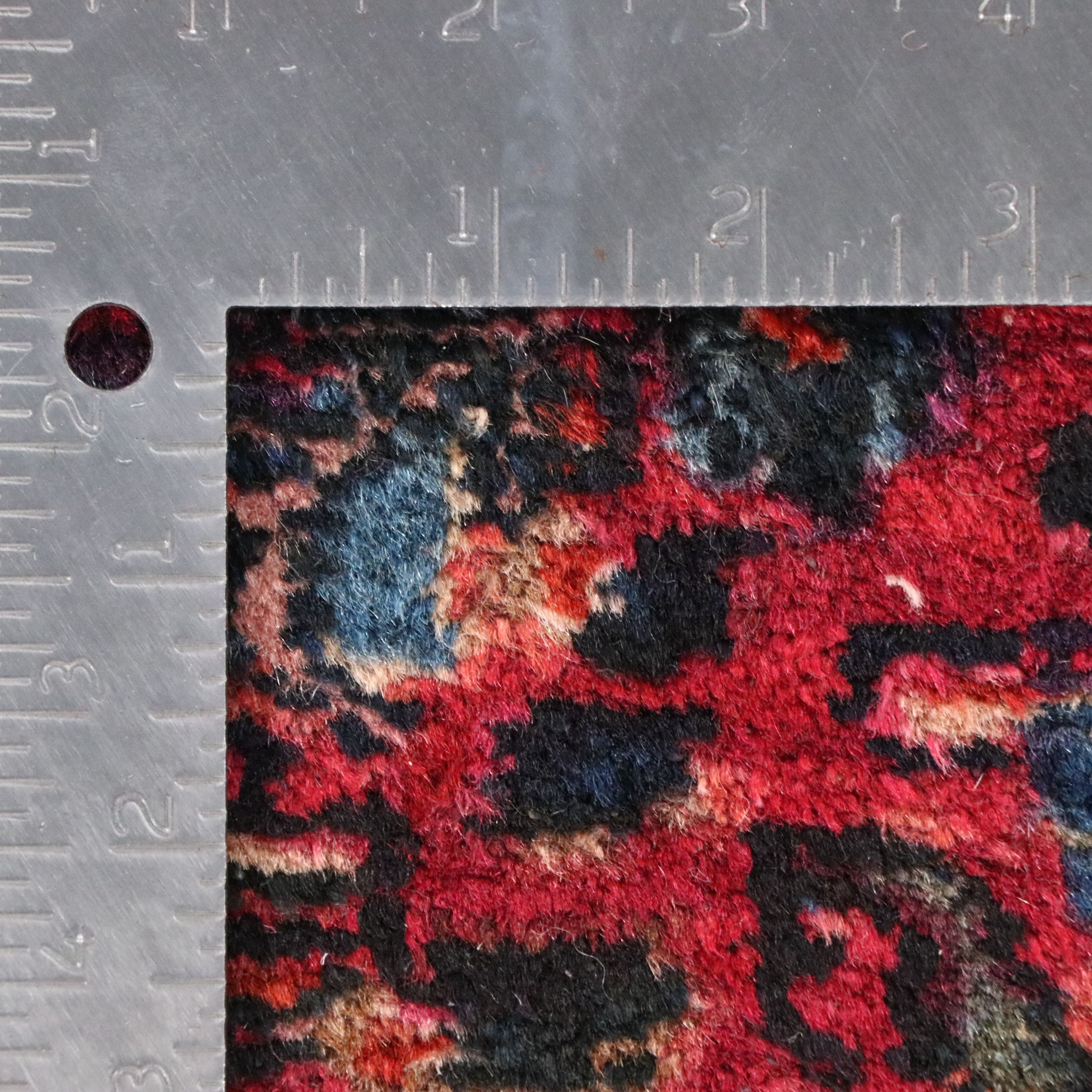 3'5 x 5'2 Hand-Knotted Persian Sarouk Area Rug