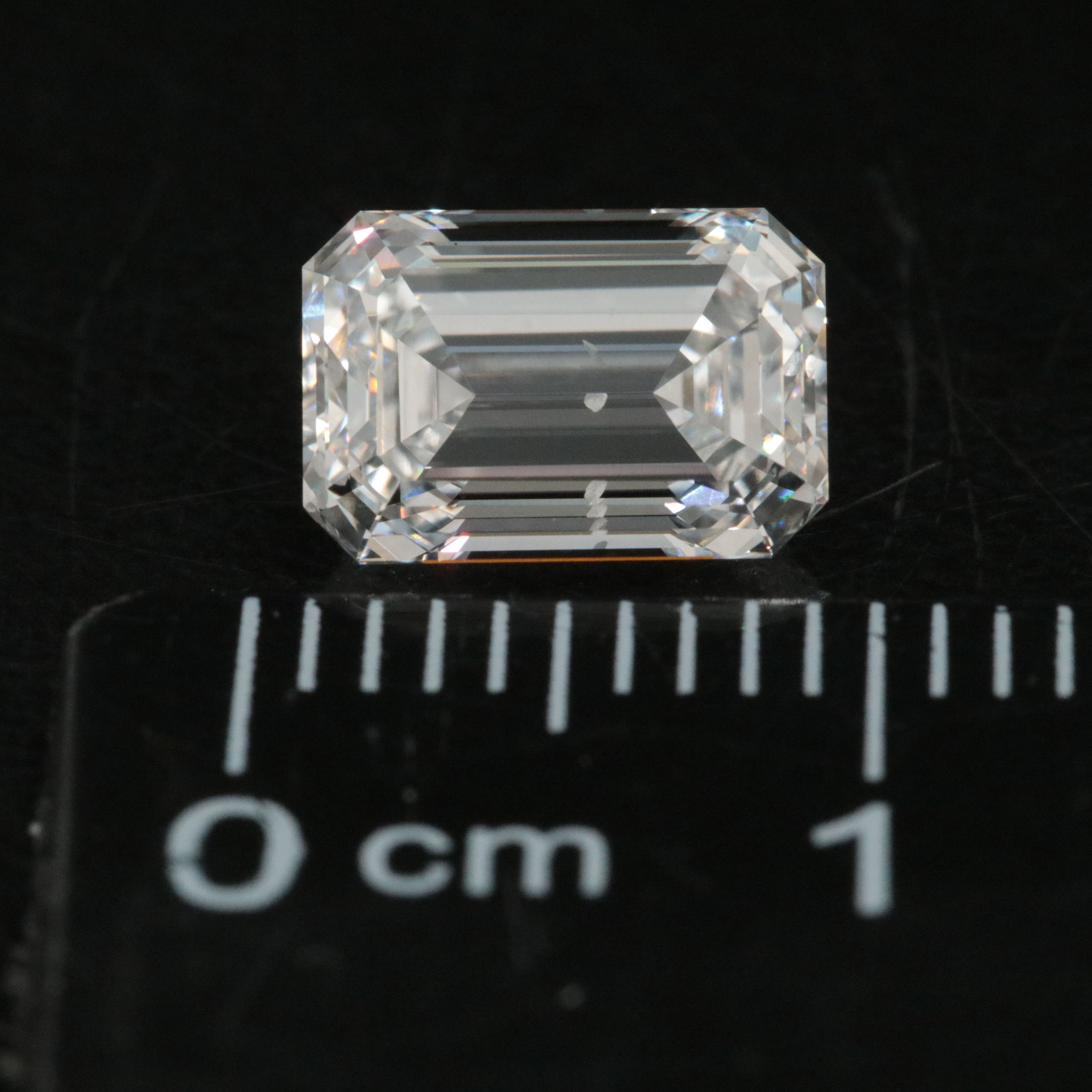 Loose 1.90 CT Lab Grown Diamond with IGI Report