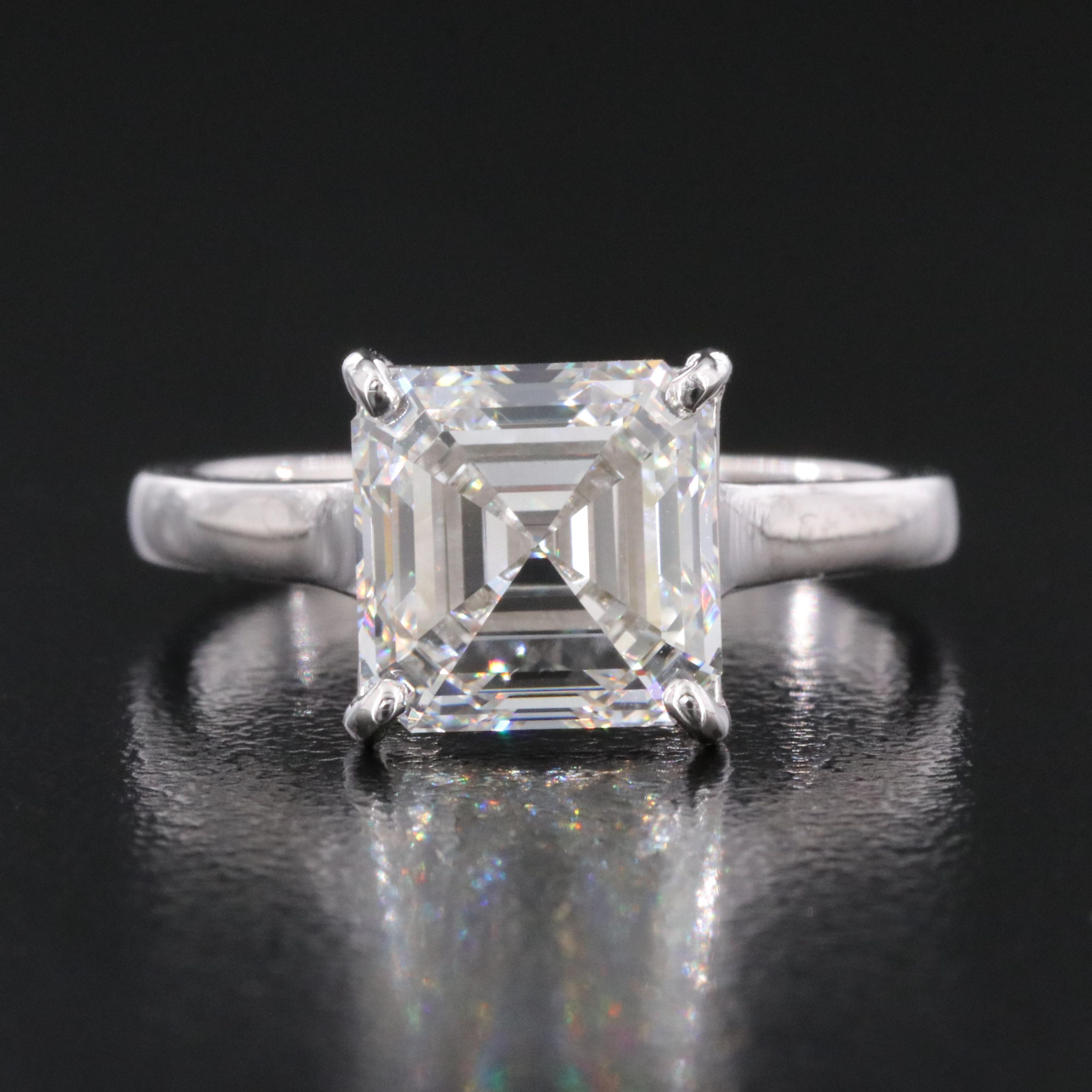 18K 4.09 CT Lab Grown Diamond Solitaire Ring with IGI Report