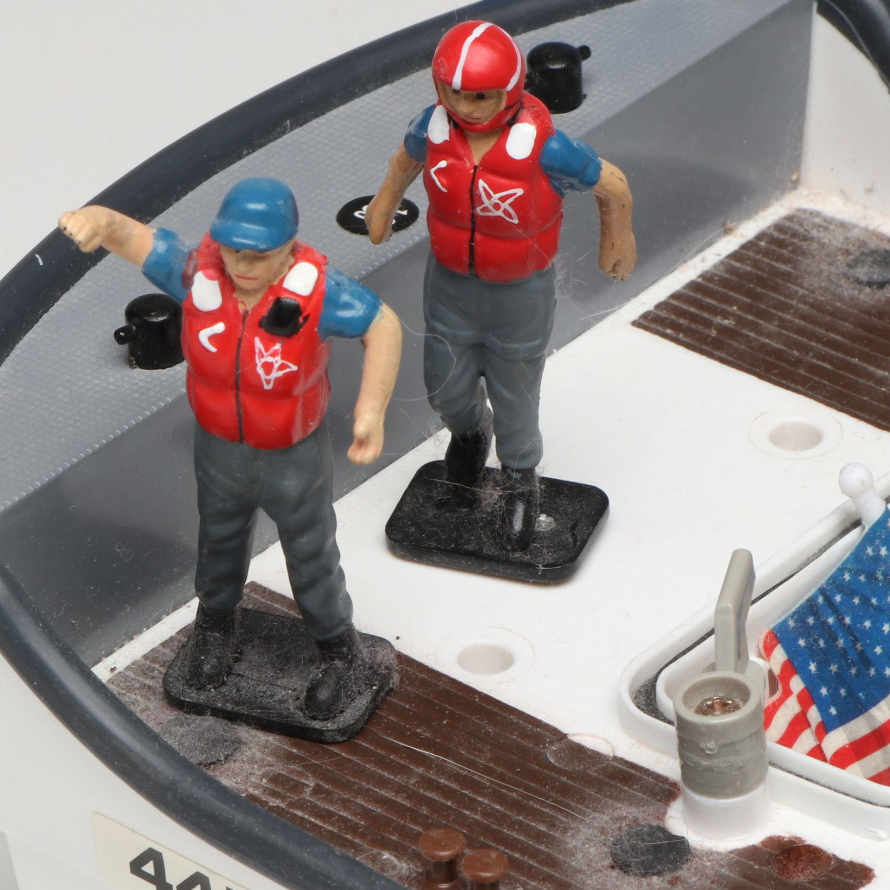 U.S. Coast Guard Remote Control Boat with Model Ship USS Monitor