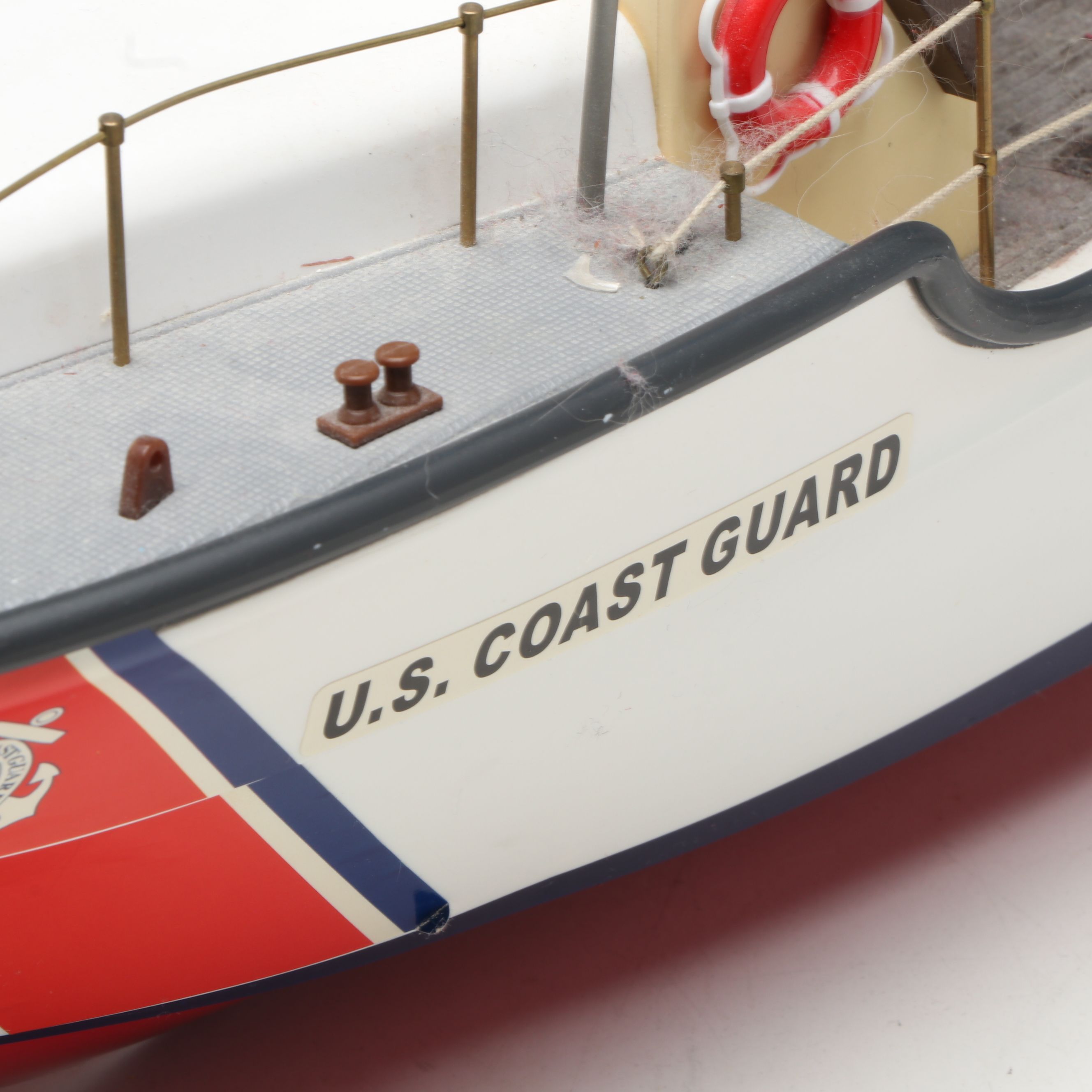 U.S. Coast Guard Remote Control Boat with Model Ship USS Monitor