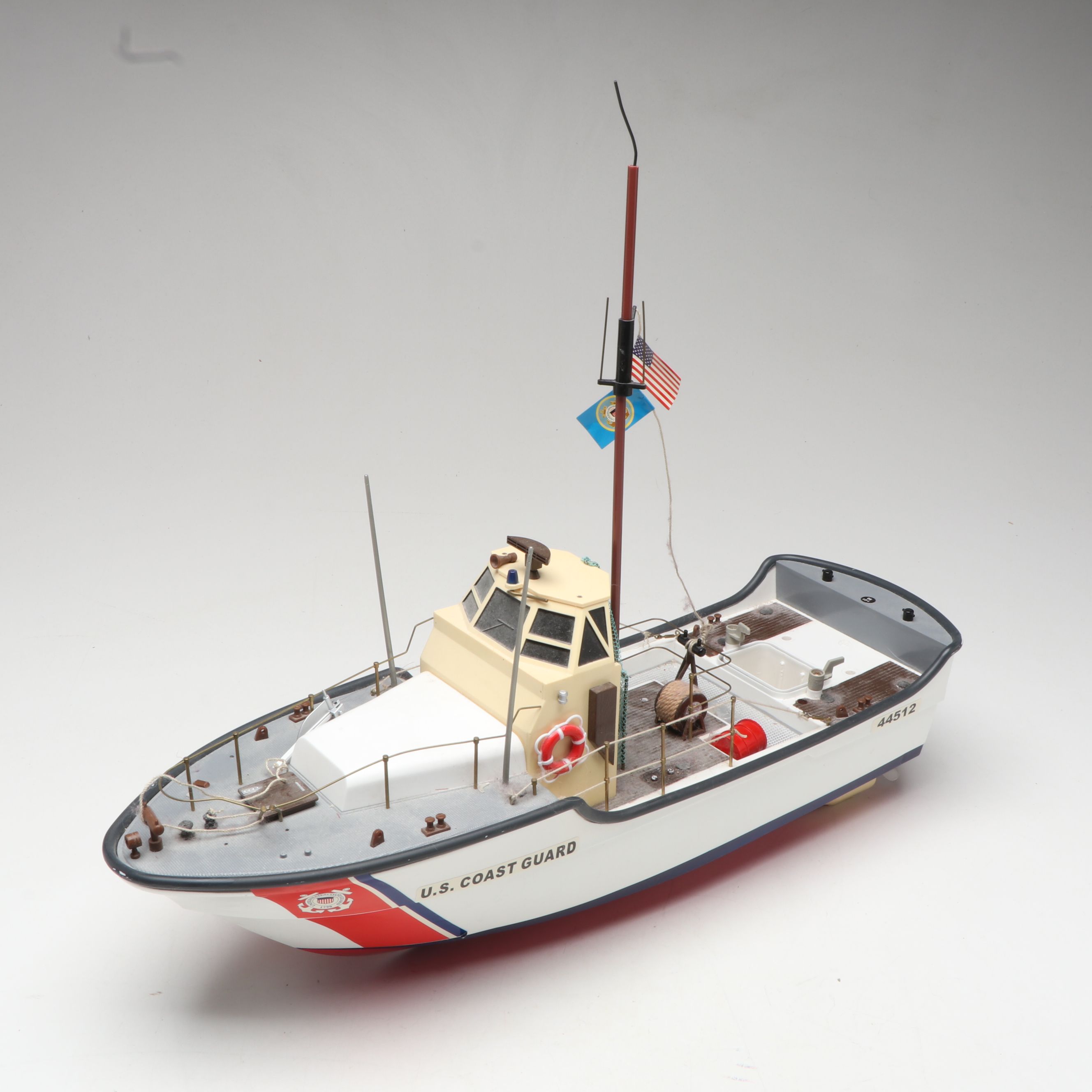 U.S. Coast Guard Remote Control Boat with Model Ship USS Monitor