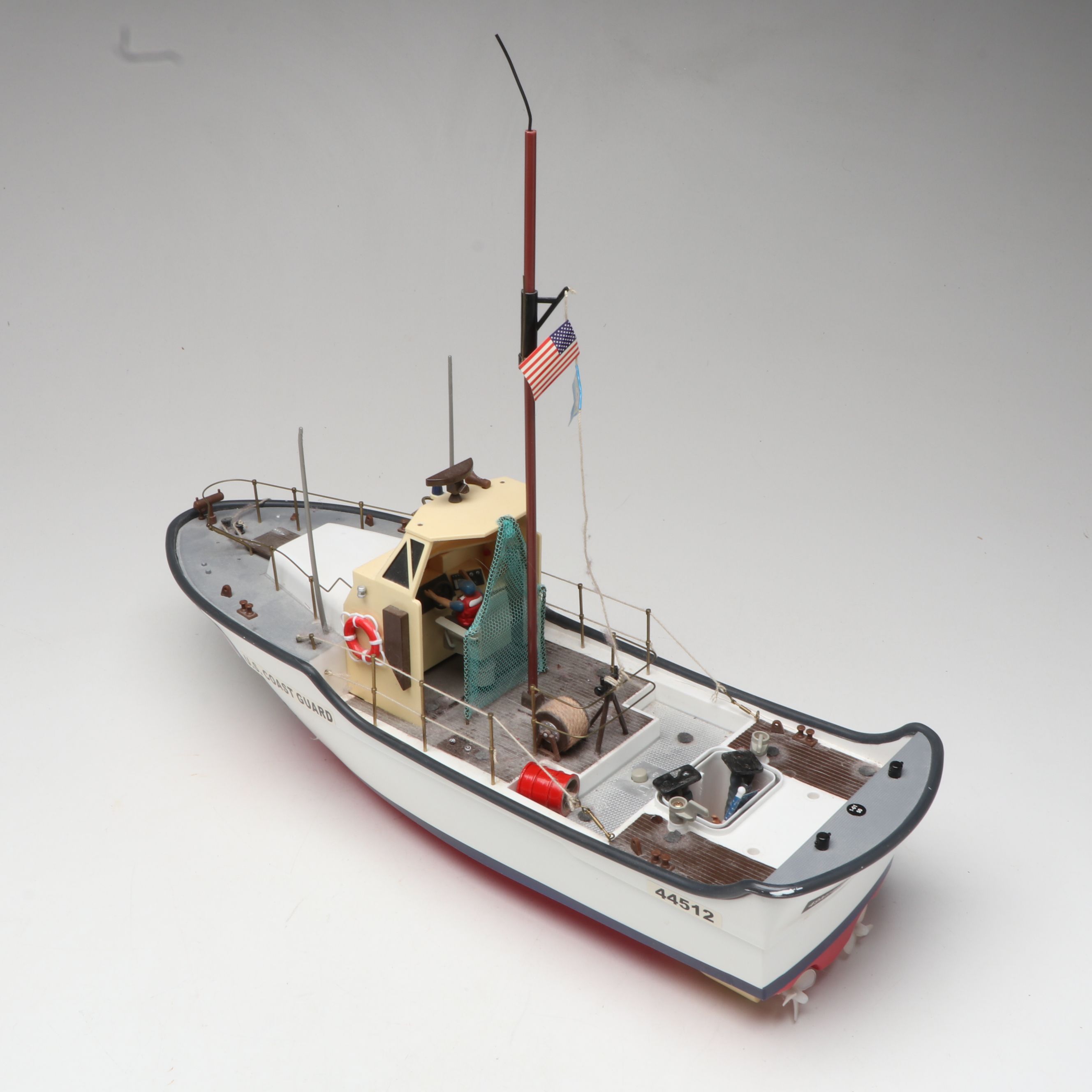 U.S. Coast Guard Remote Control Boat with Model Ship USS Monitor