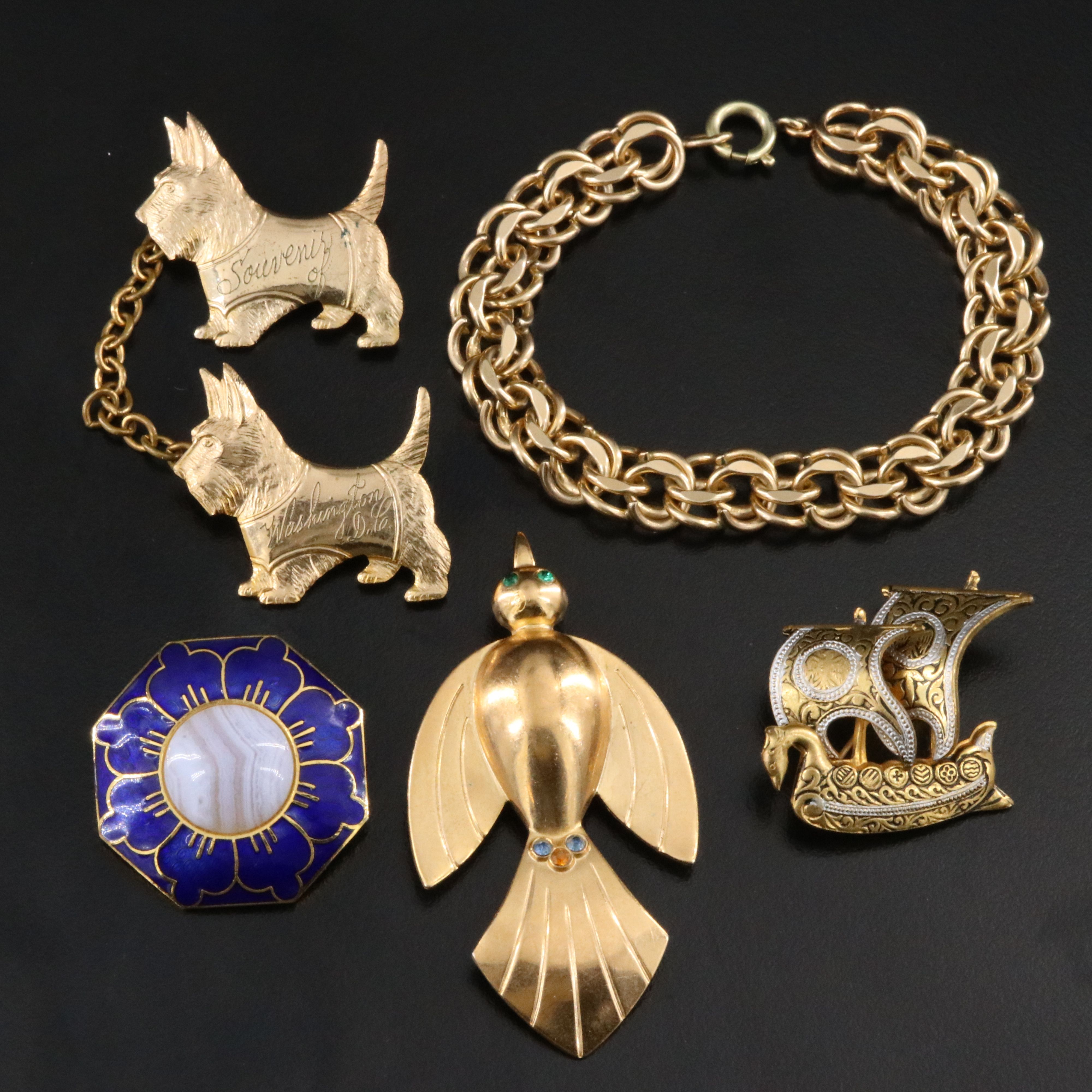 Lace Agate, Coro and Mona So Featured in Vintage Jewelry Collection