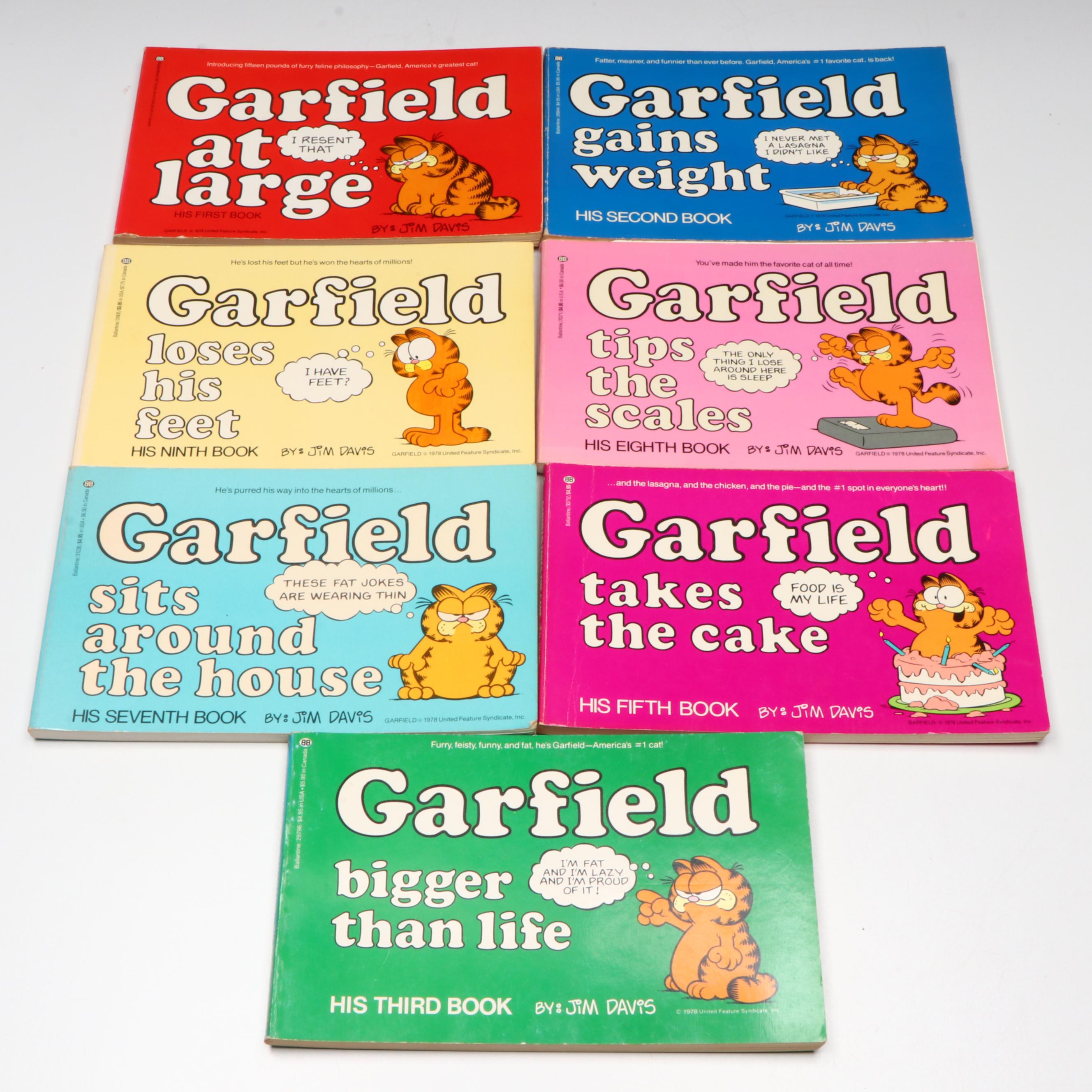 First Edition "Garfield at Large" with Viking Glass Cat, Tin and Cards