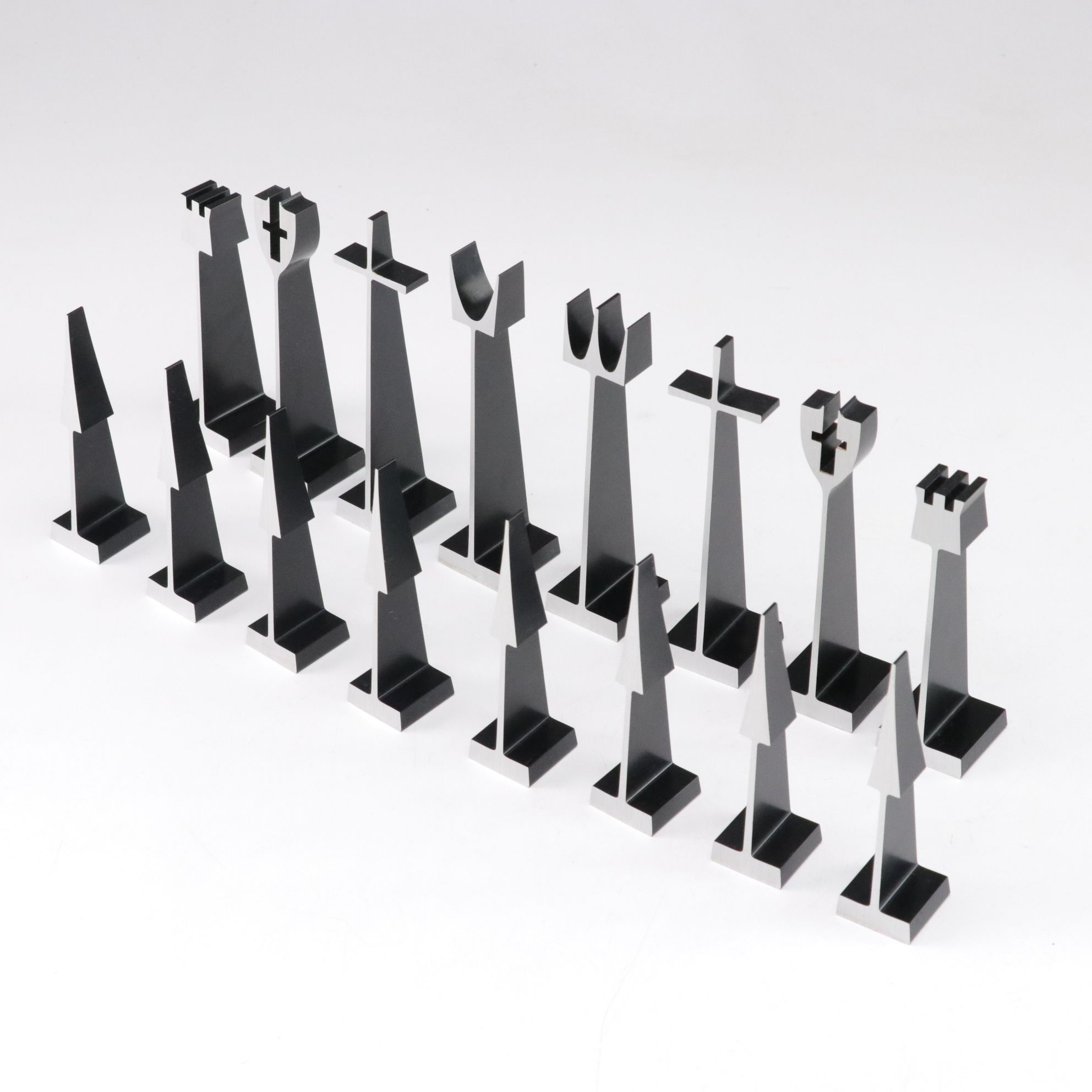 Austin Cox ALOCA Aluminum Chess Set