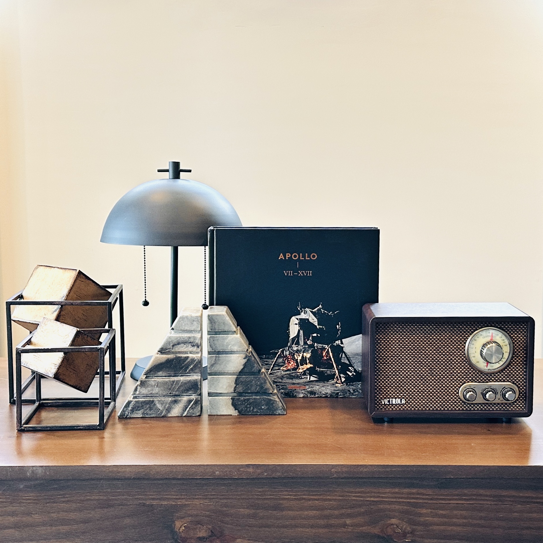 Williams-Sonoma Accent Lamp with Victrola Radio and More Modernist Décor