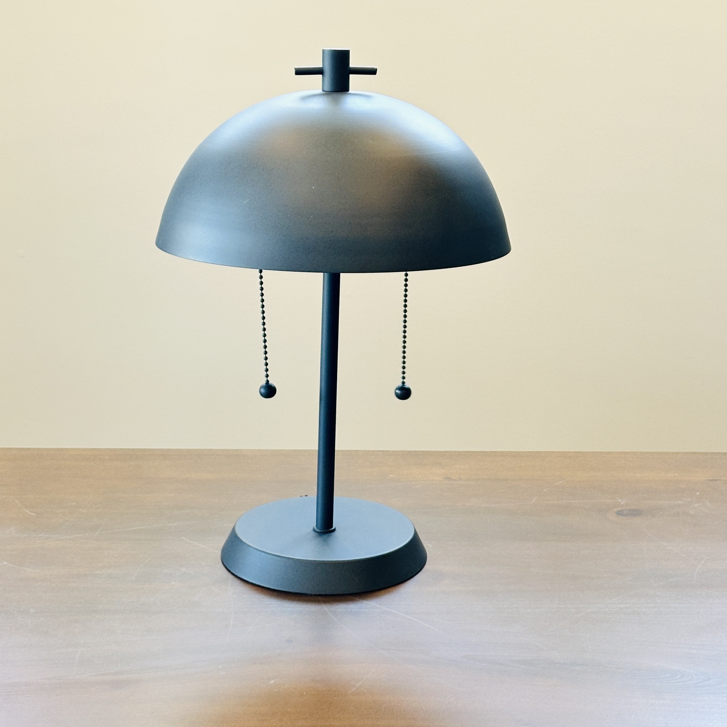 Williams-Sonoma Accent Lamp with Victrola Radio and More Modernist Décor