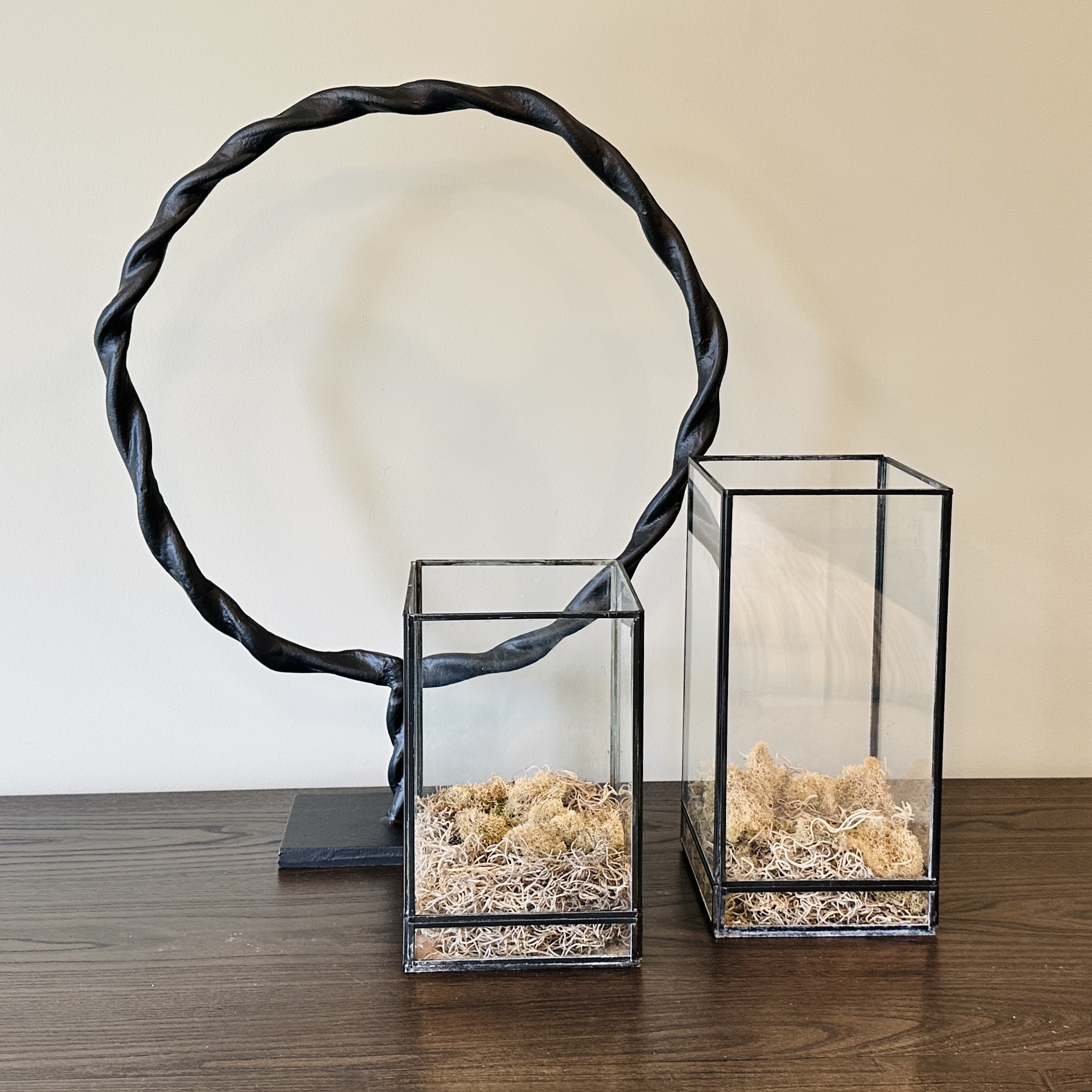 Wrought Iron Circle with Glass Candle Pillar Vases with Sea Sponge