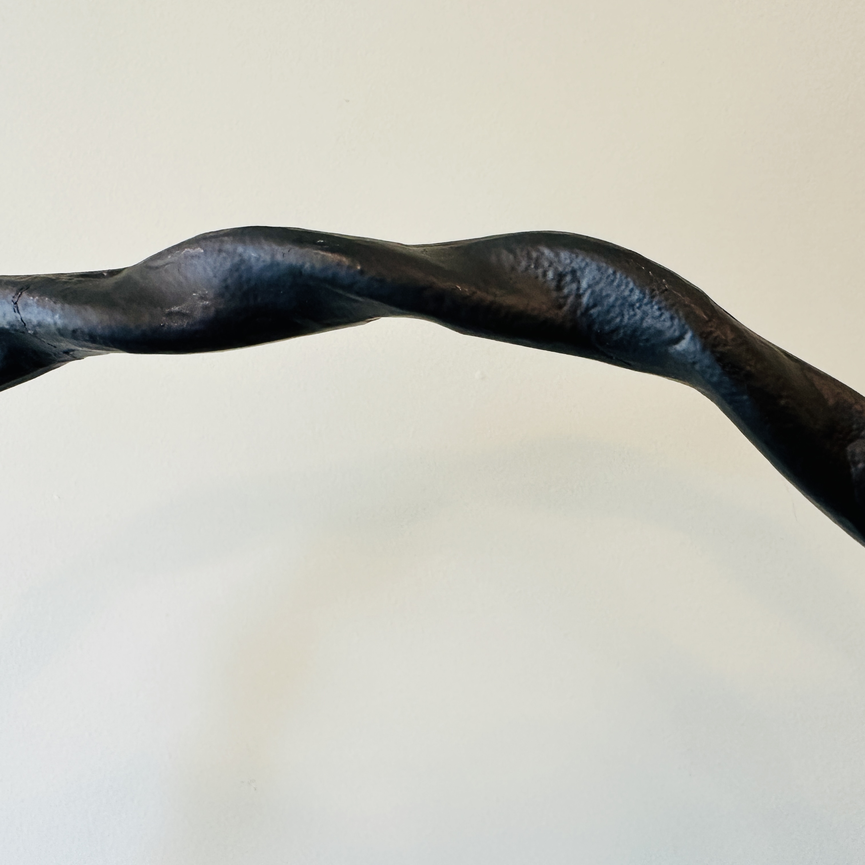 Wrought Iron Circle with Glass Candle Pillar Vases with Sea Sponge