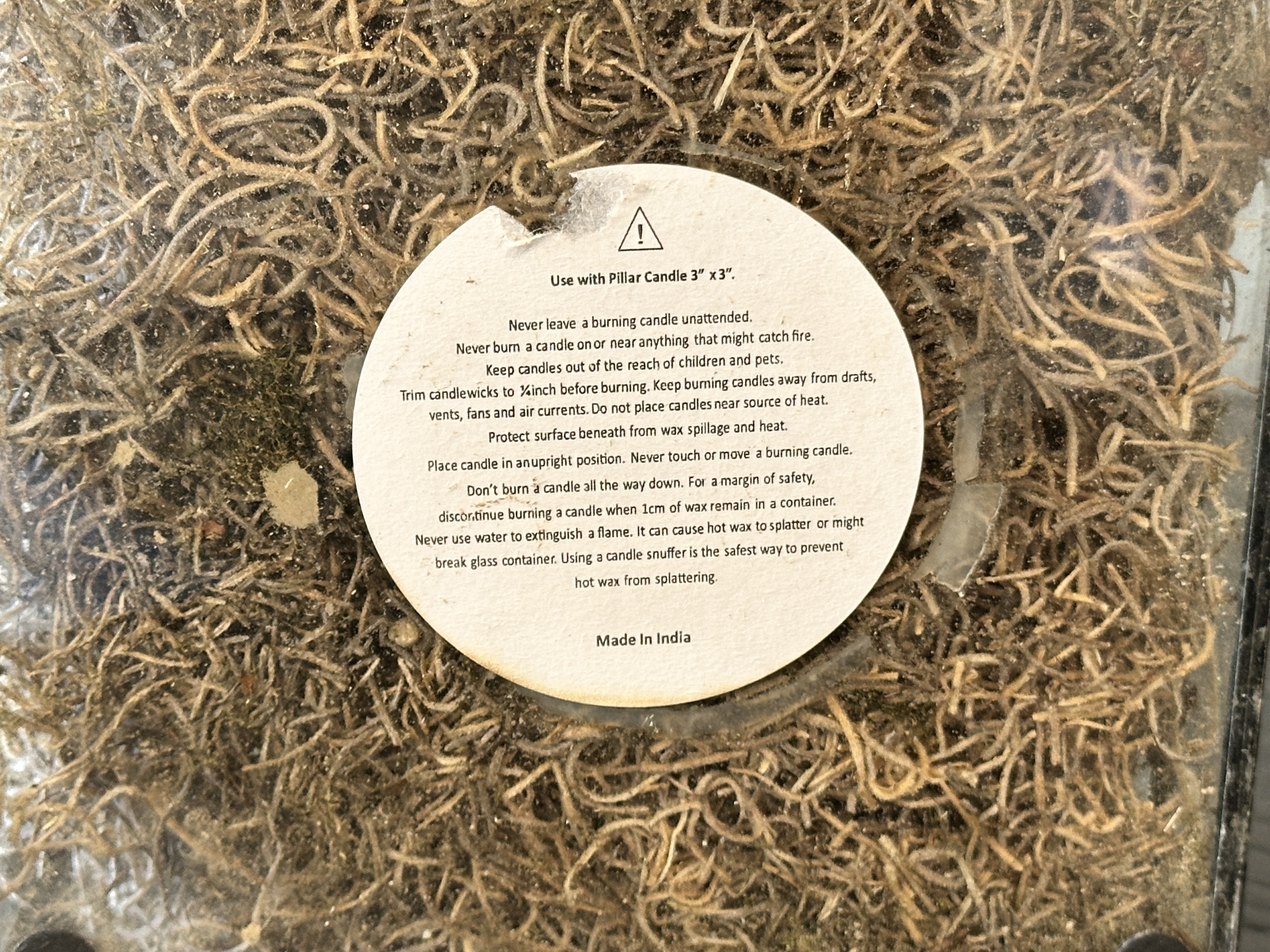 Wrought Iron Circle with Glass Candle Pillar Vases with Sea Sponge