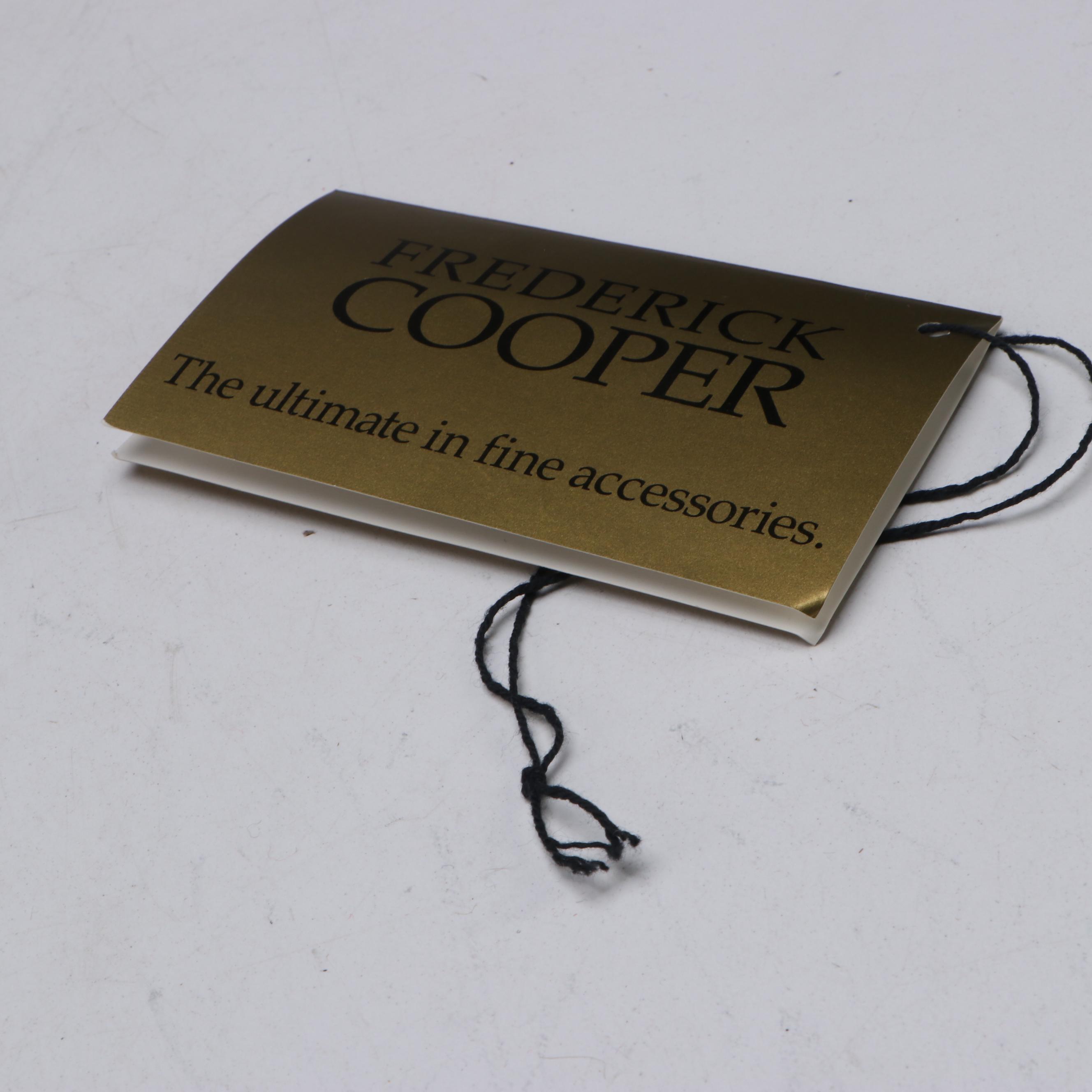 Frederick Cooper Marbled Porcelain Lidded Box, Mid to Late 20th Century