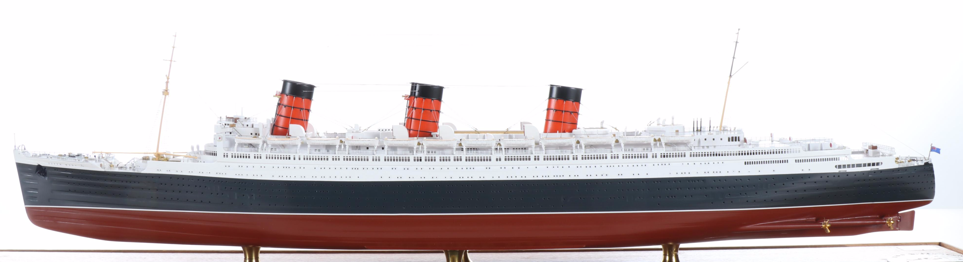 Maritime Replicas "R.M.S. Queen Mary" 1:350 Scale Model Ship