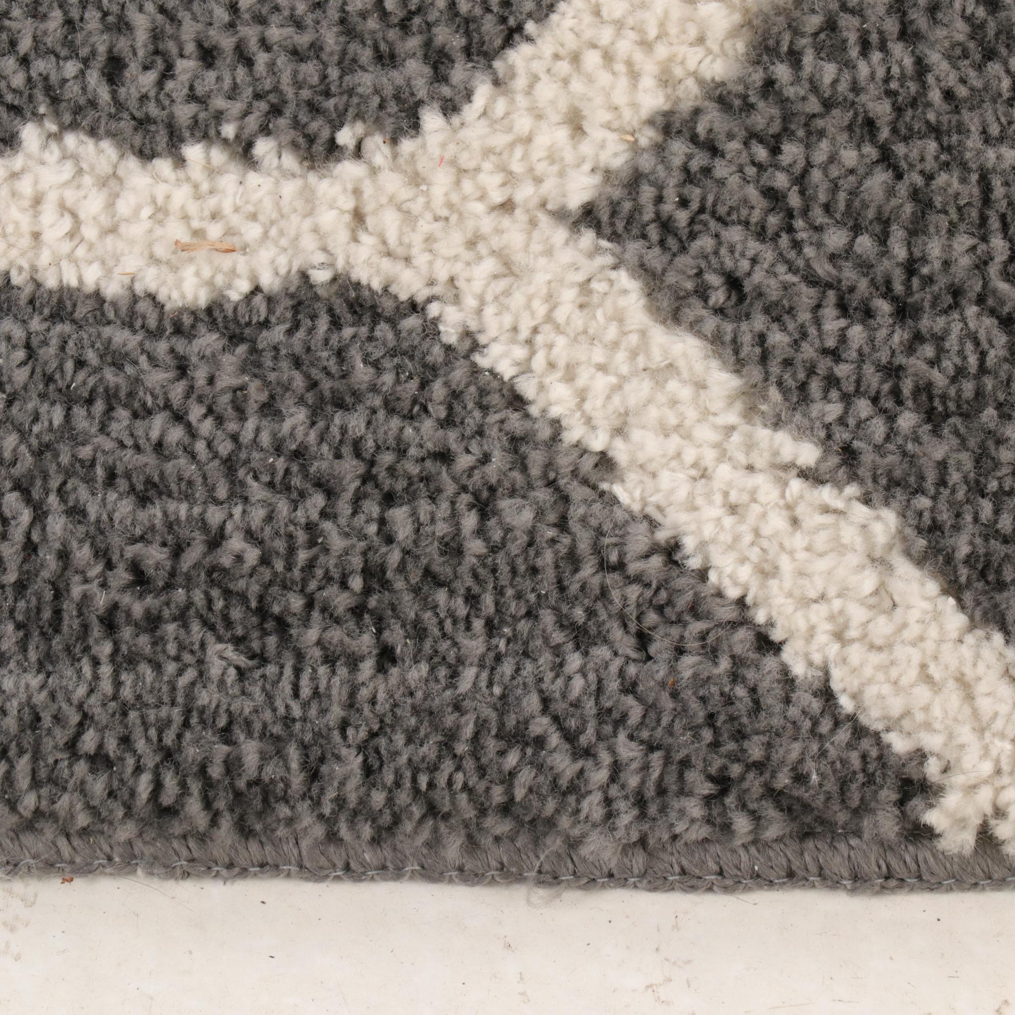 7'6 x 8'10 Machine Tufted Real Living "Zion" Area Rug