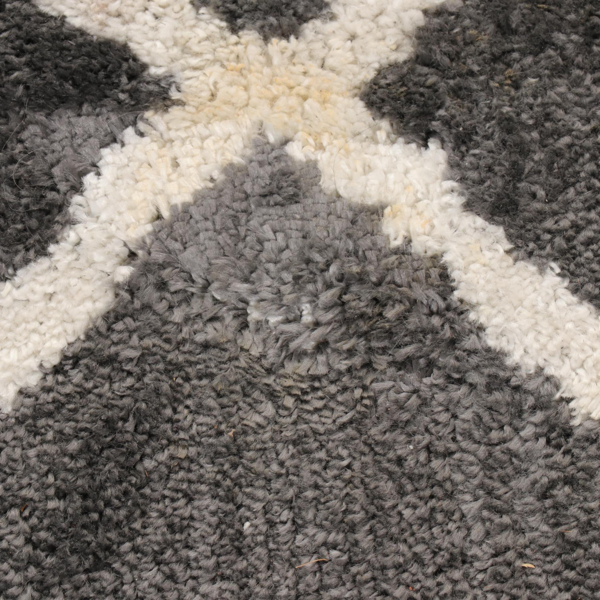 7'6 x 8'10 Machine Tufted Real Living "Zion" Area Rug