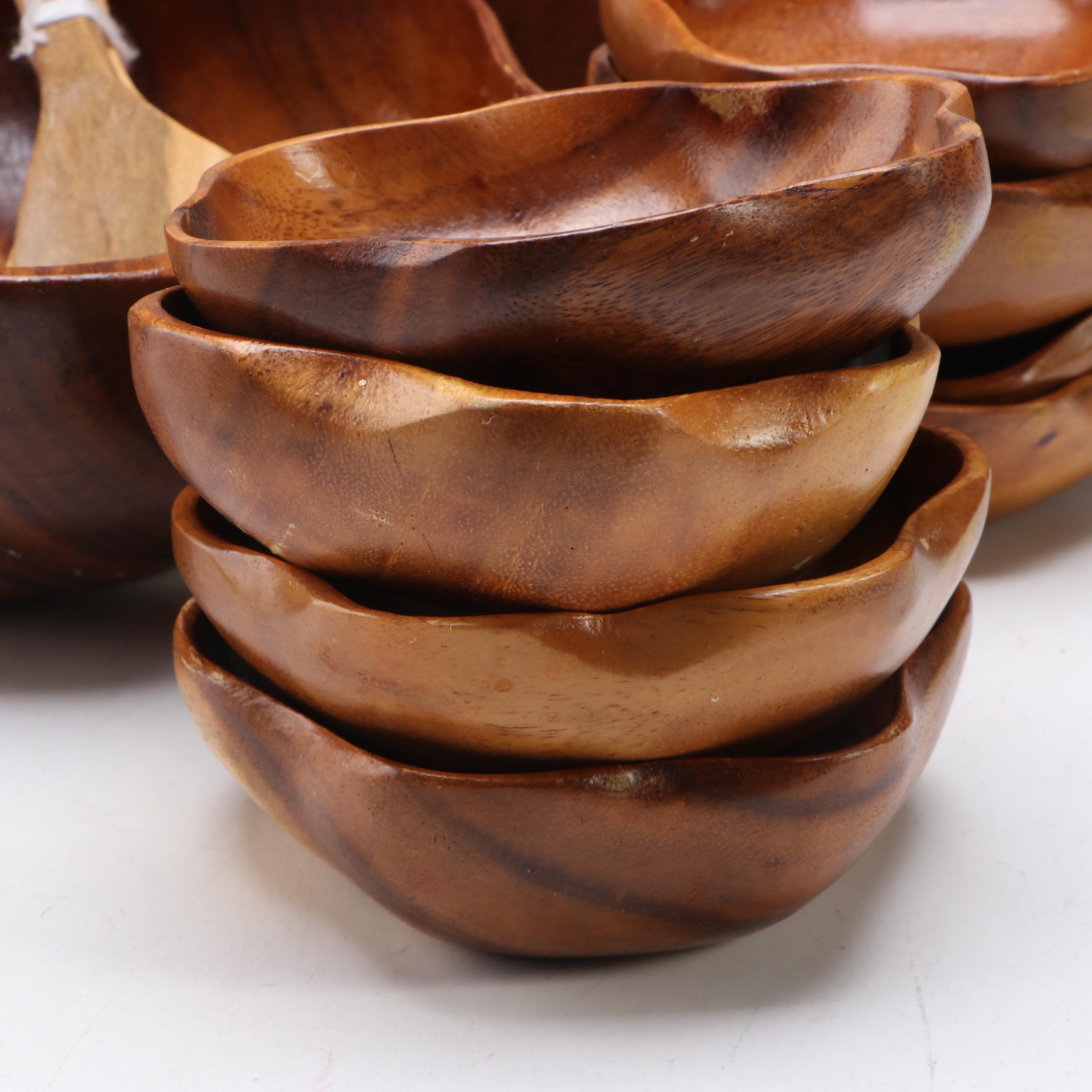 Manex Filipino Carved Wood Bowls with Giraffe Salad Serving Set