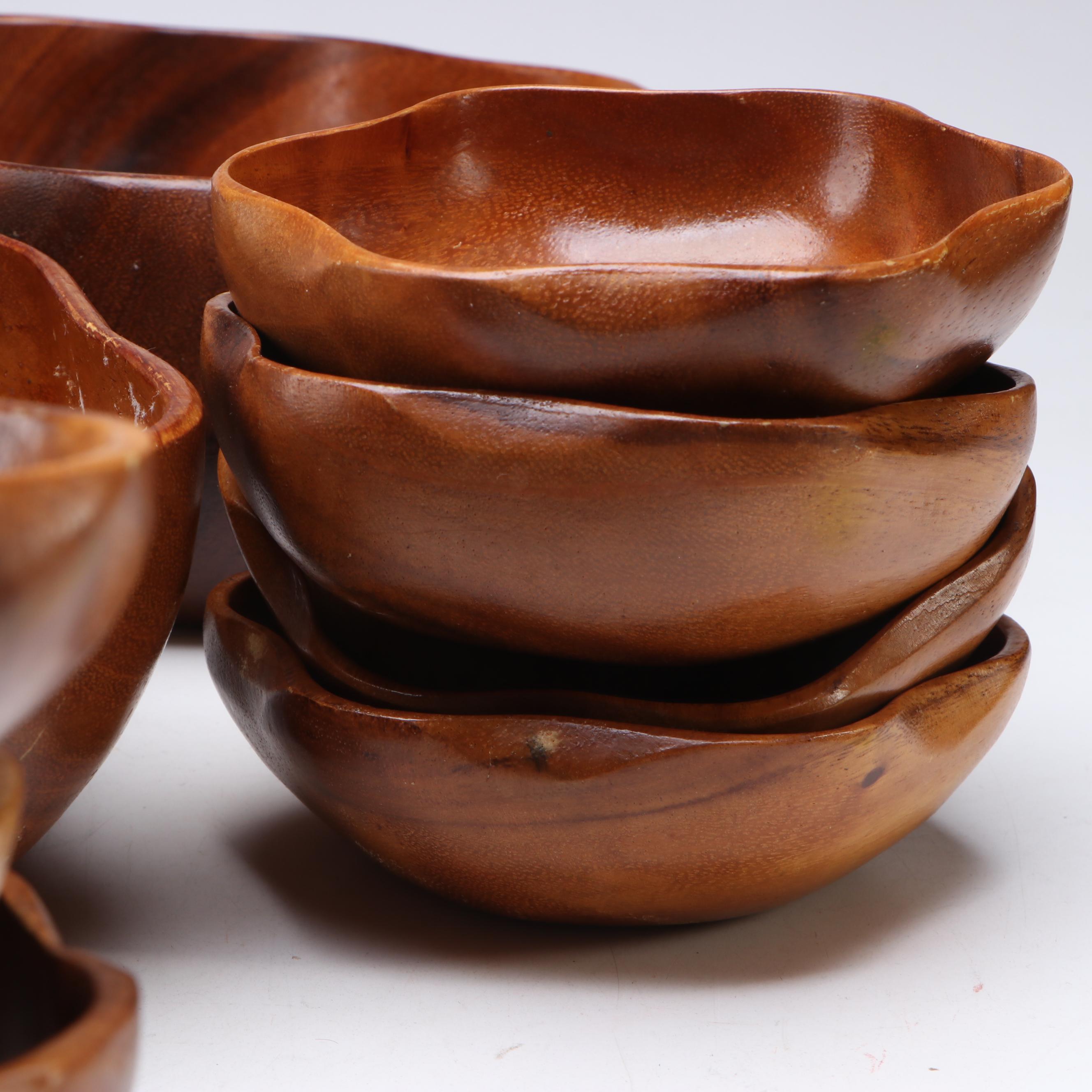 Manex Filipino Carved Wood Bowls with Giraffe Salad Serving Set