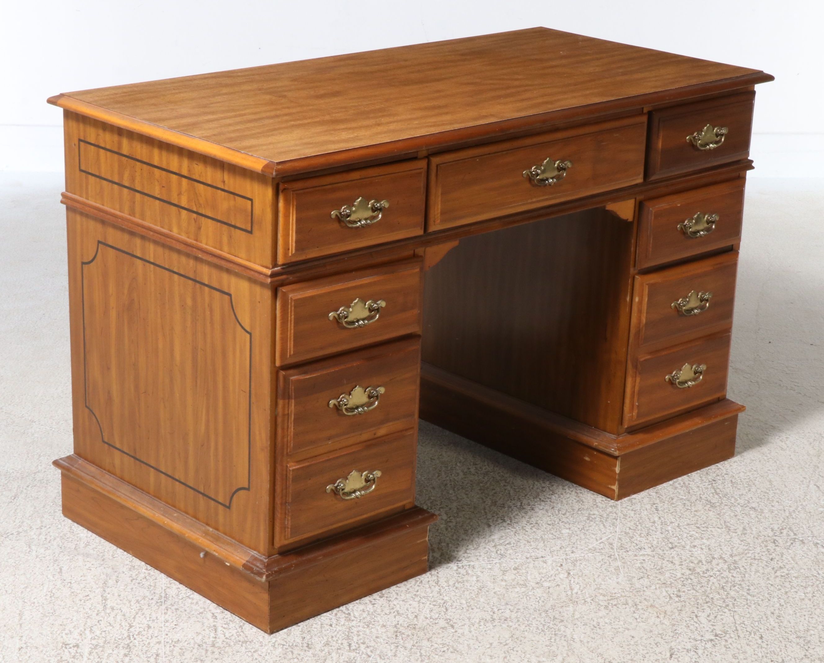 Colonial Style Maple and Laminate Kneehole Desk