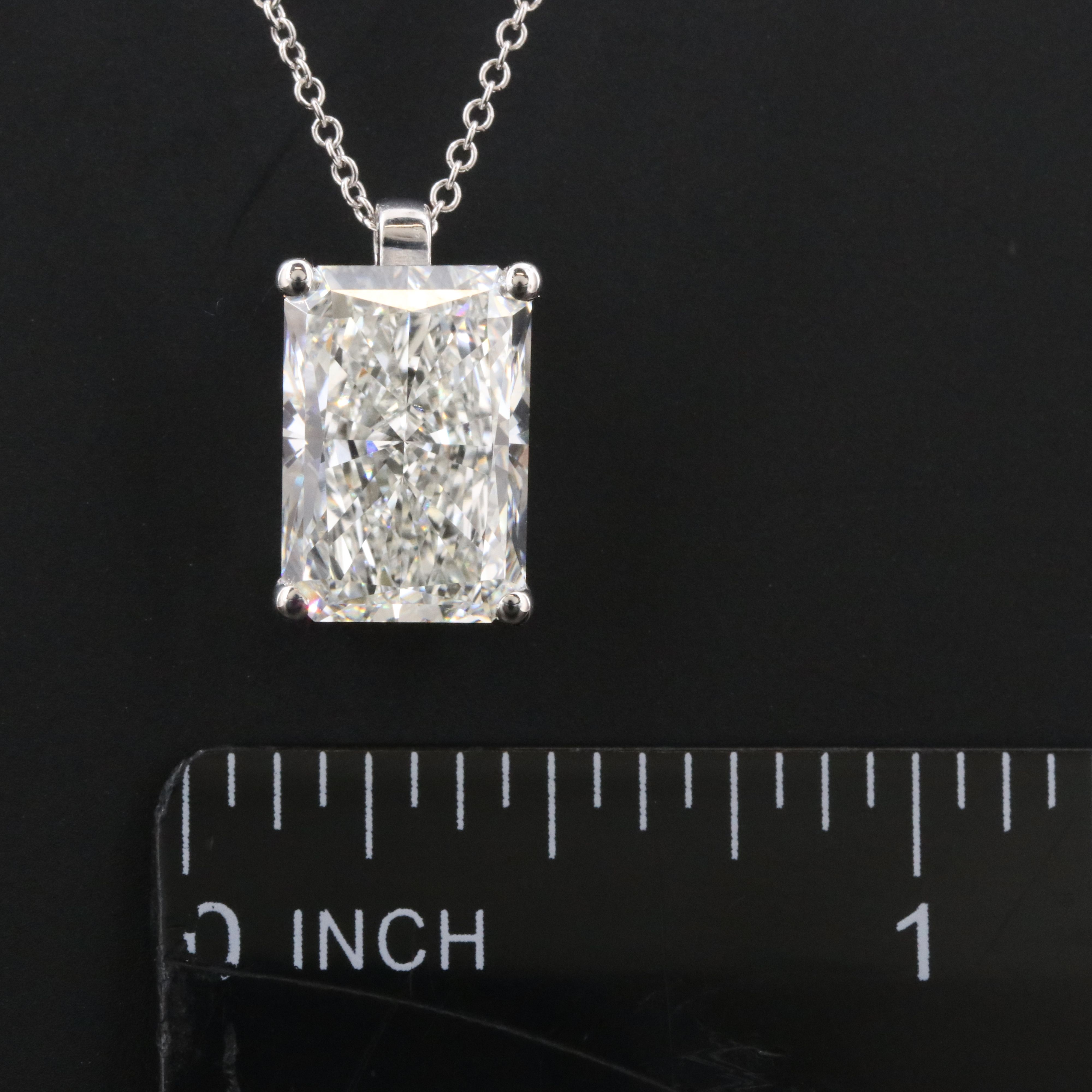 14K 5.00 CT Lab Grown Diamond Solitaire Pendant Necklace with IGI Report
