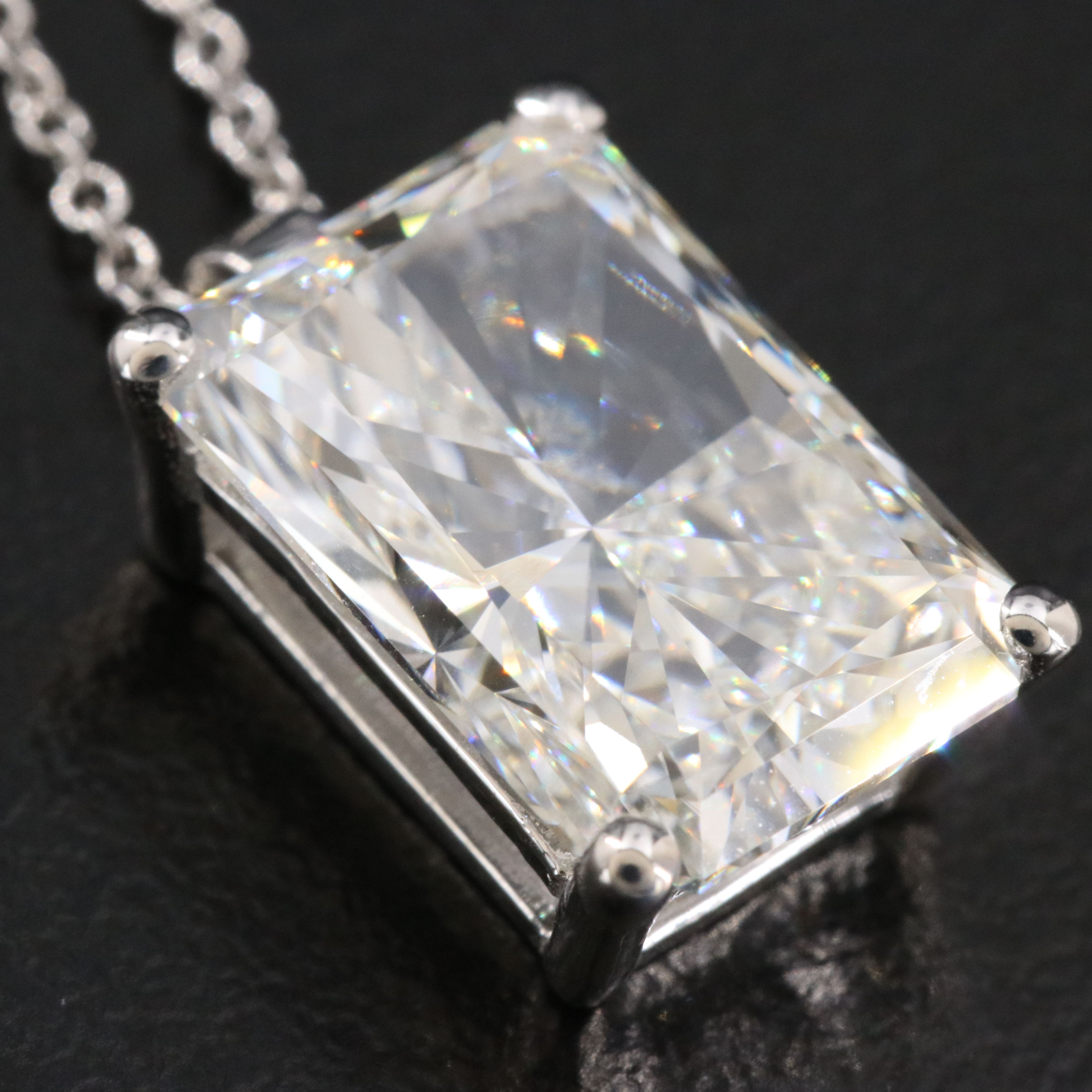 14K 5.00 CT Lab Grown Diamond Solitaire Pendant Necklace with IGI Report