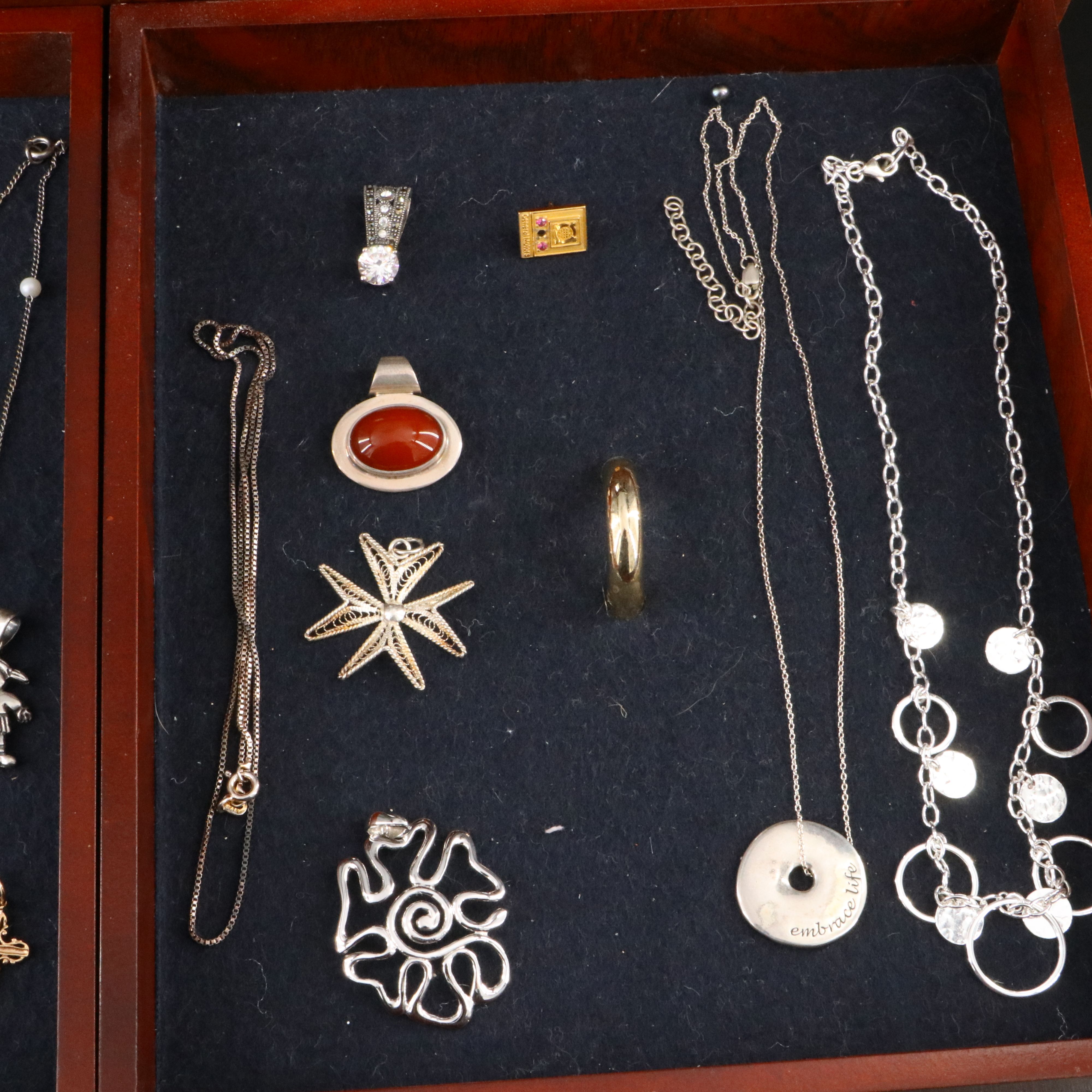 Uncommon Discoveries: Jewelry Collection