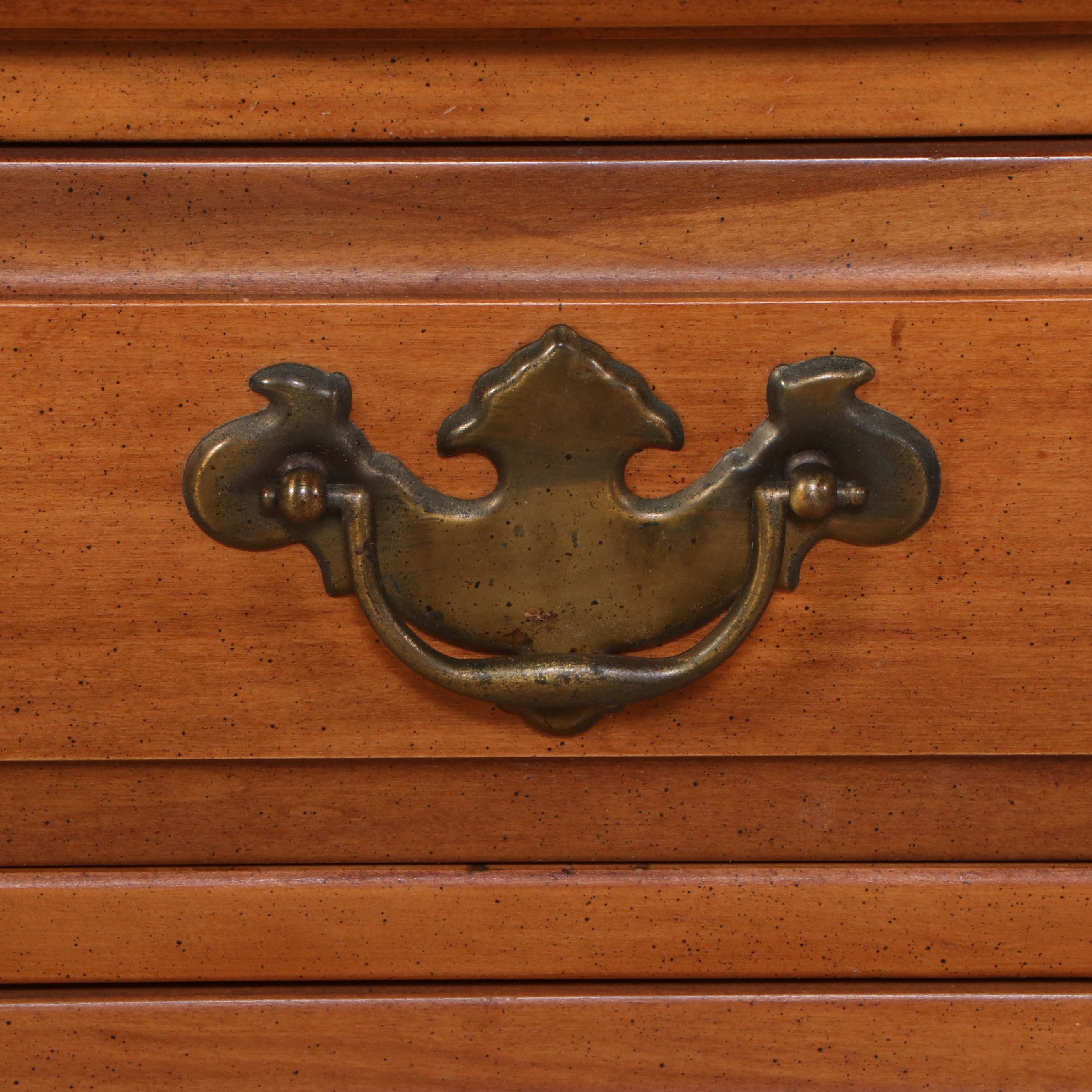 Stanley Colonial Style Maple Hutch