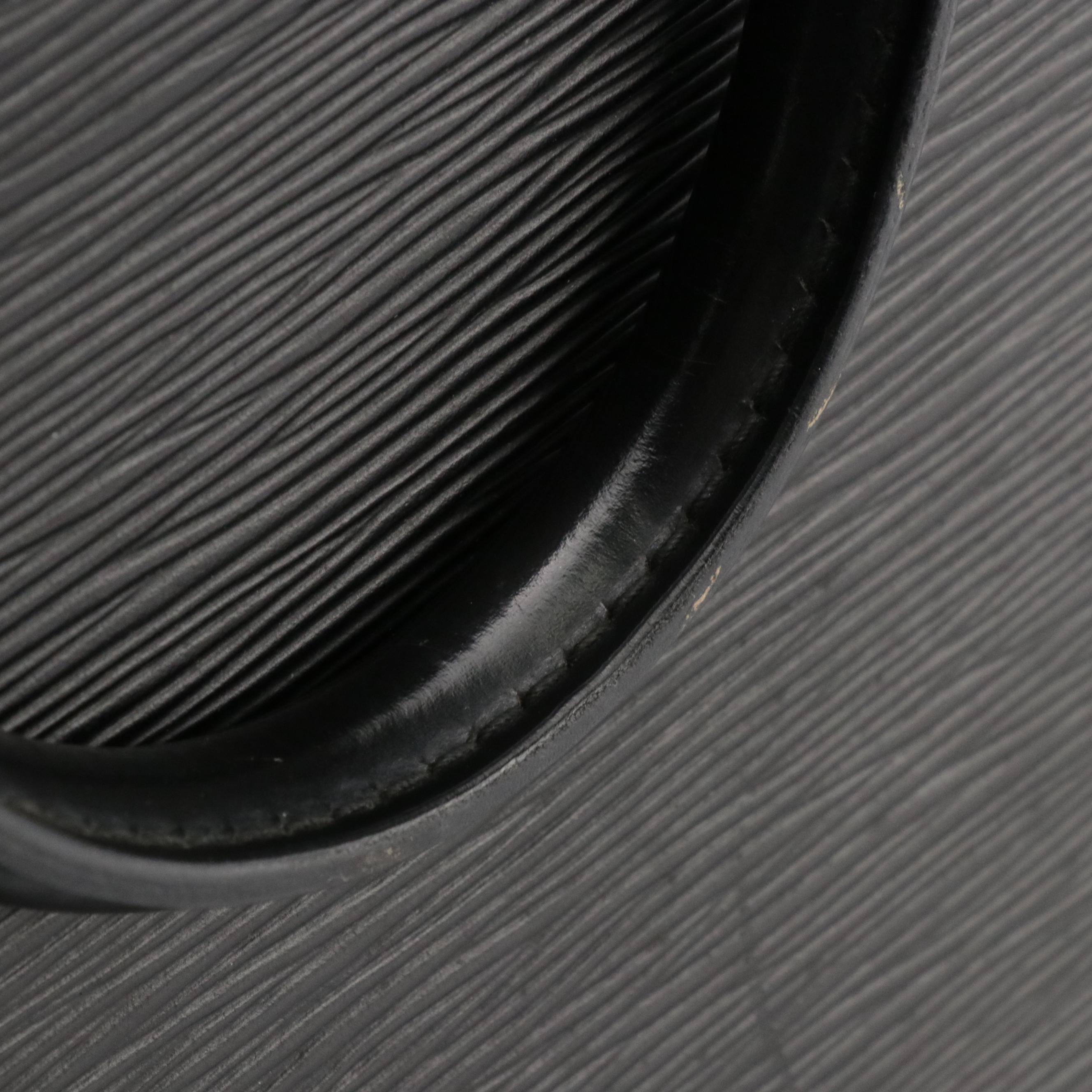 Louis Vuitton Riviera Handbag in Black Epi and Smooth Leather