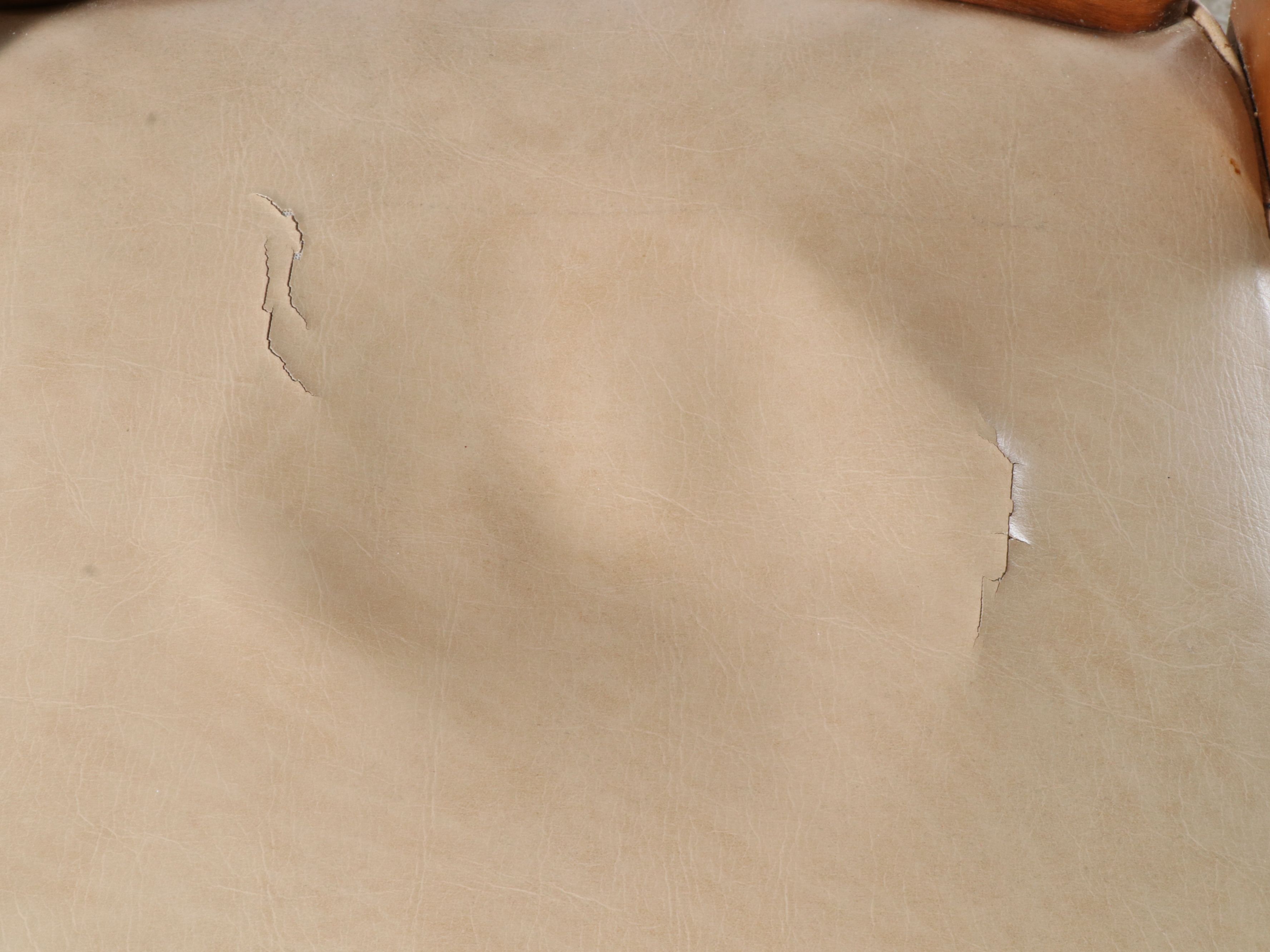 Dormalux Co. Early American Style Dining Set