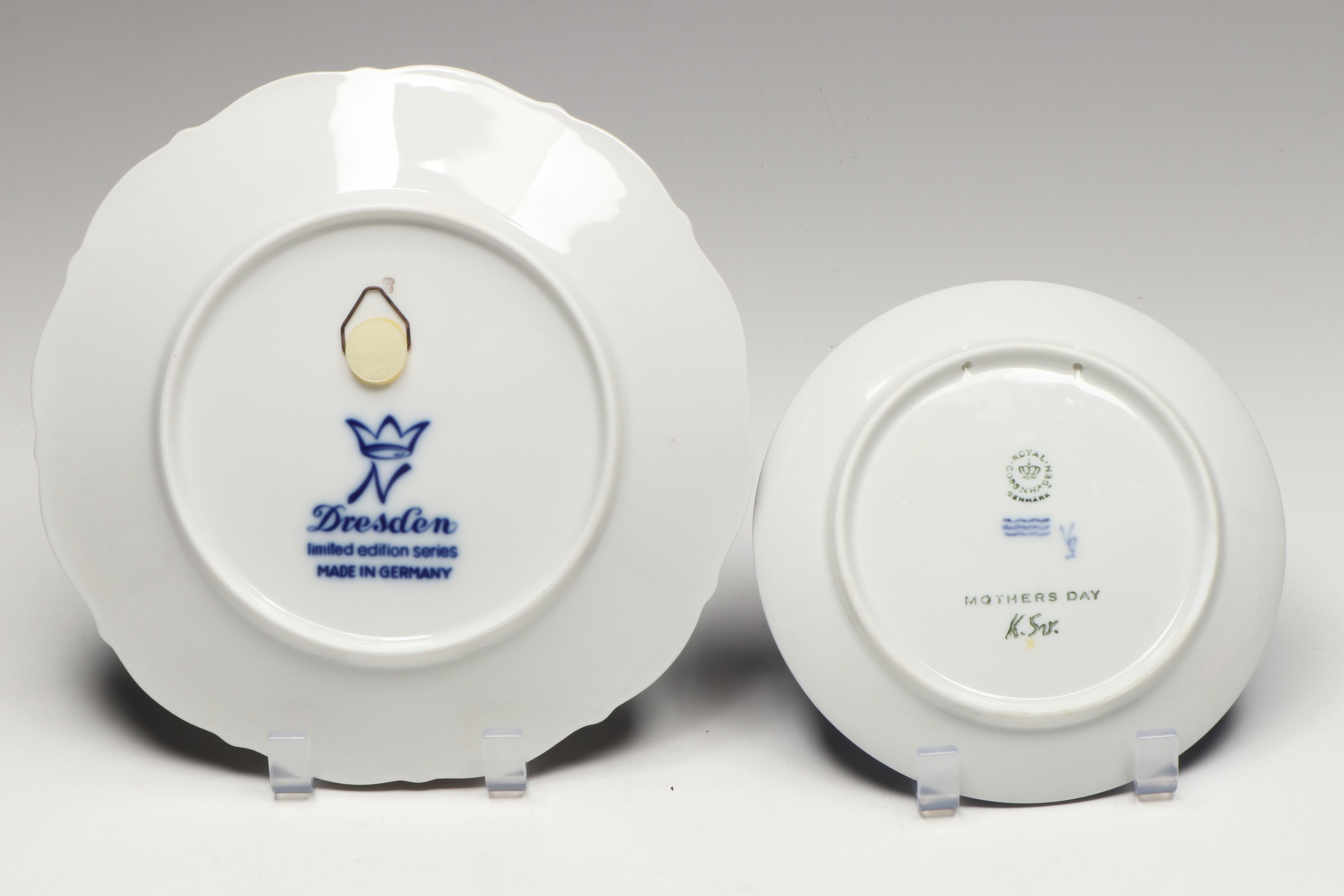 Wedgwood Sage Green "Mother" Plate with Blue and White Annual Collector's Plates