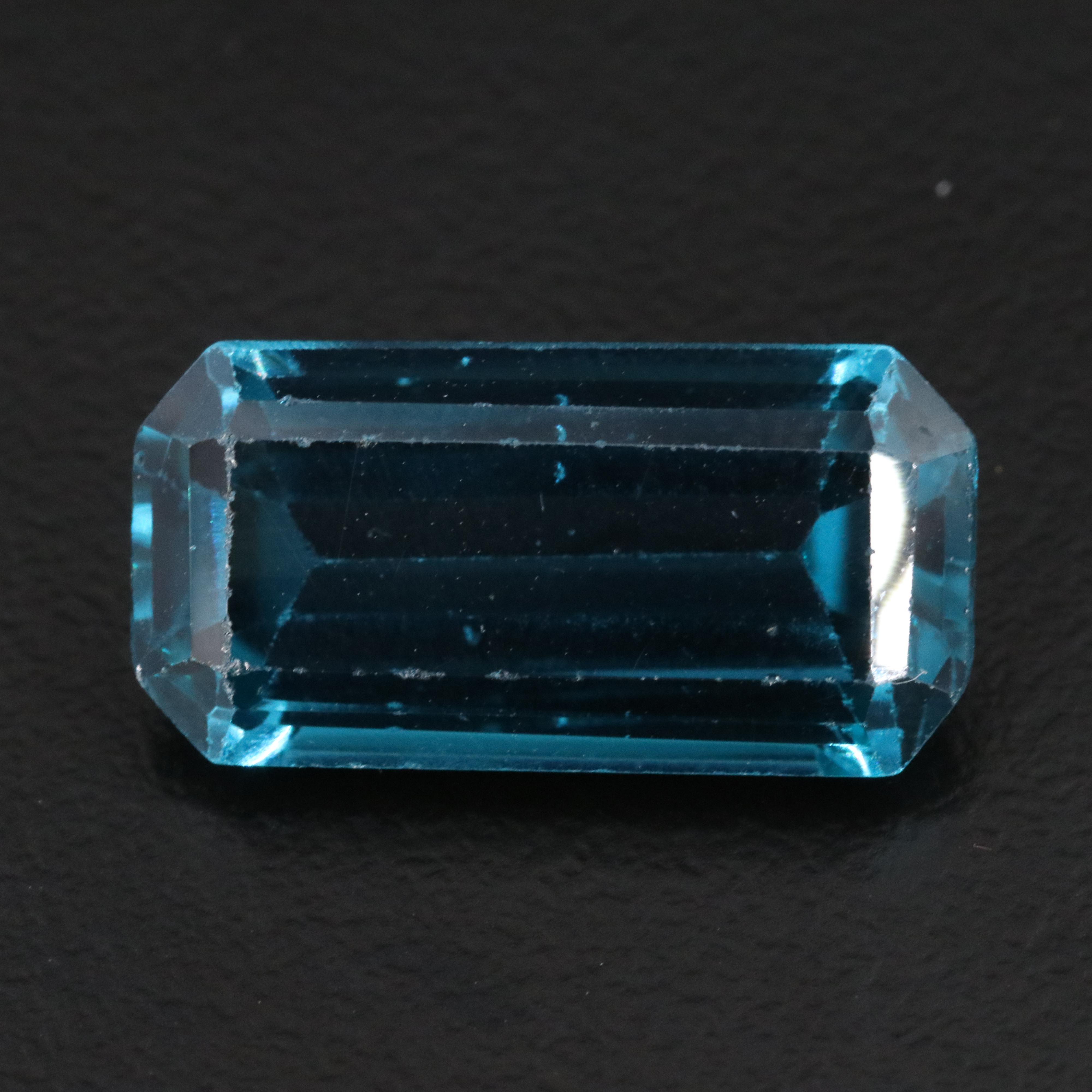 Loose 9.84 CT Lab Grown Spinel