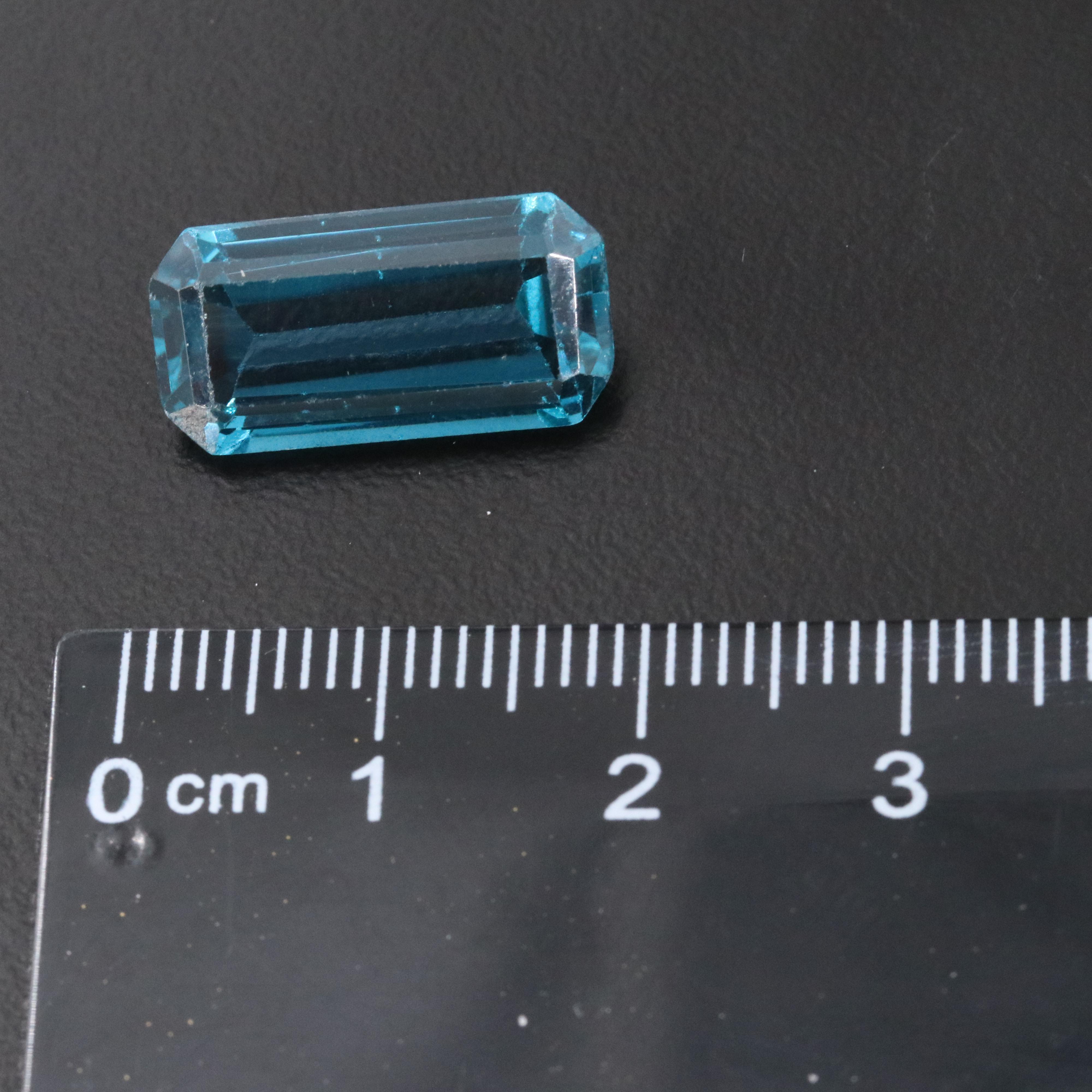 Loose 9.84 CT Lab Grown Spinel